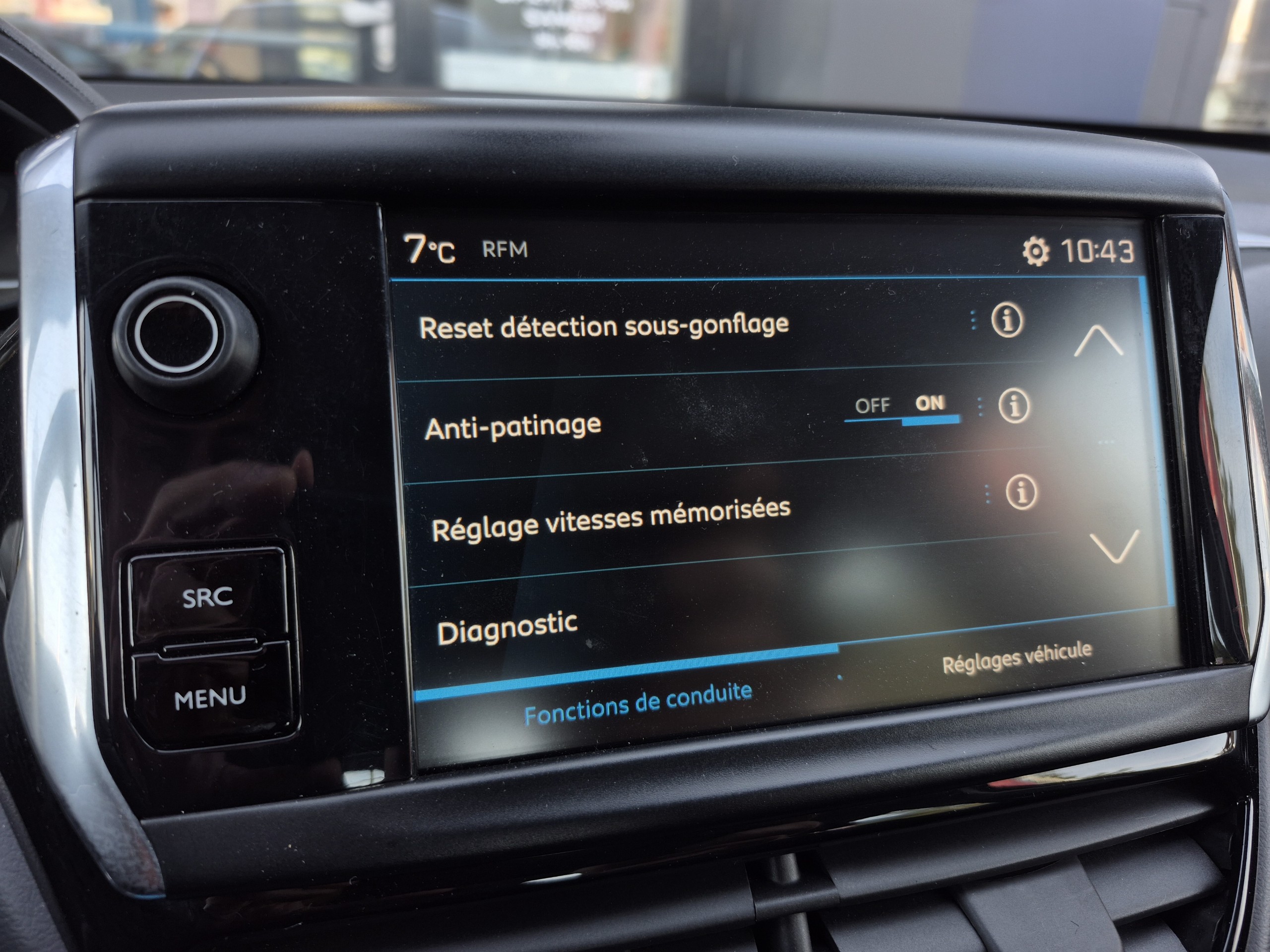 Peugeot 208 Puretech 82 Signature groupe Vergnon