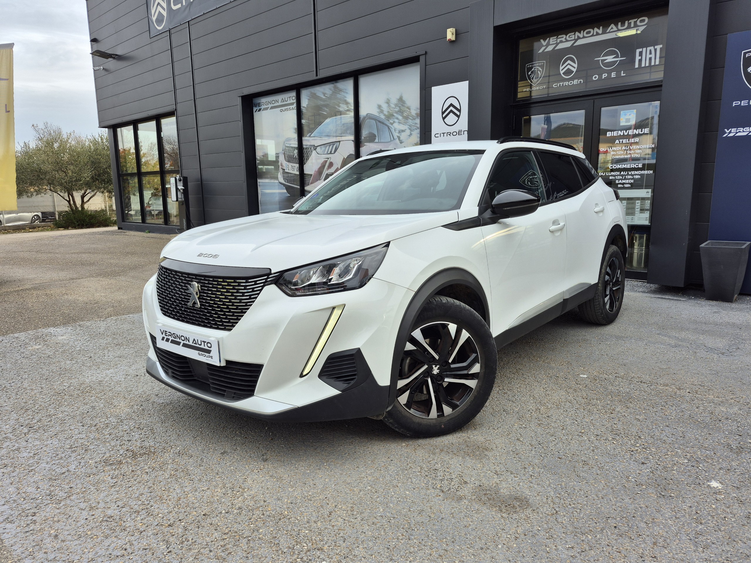 Peugeot 2008  II PureTech 130 S&S EAT8 ALLURE PACK groupe Vergnon