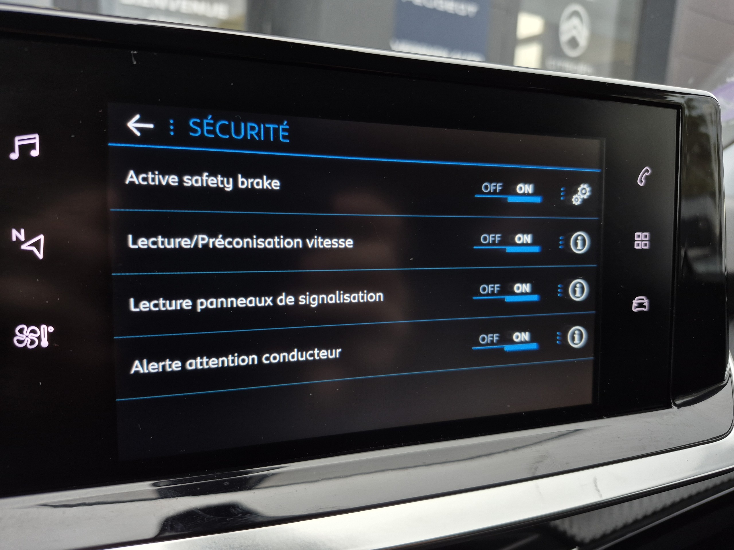 Peugeot 2008  II PureTech 130 S&S EAT8 ALLURE PACK groupe Vergnon