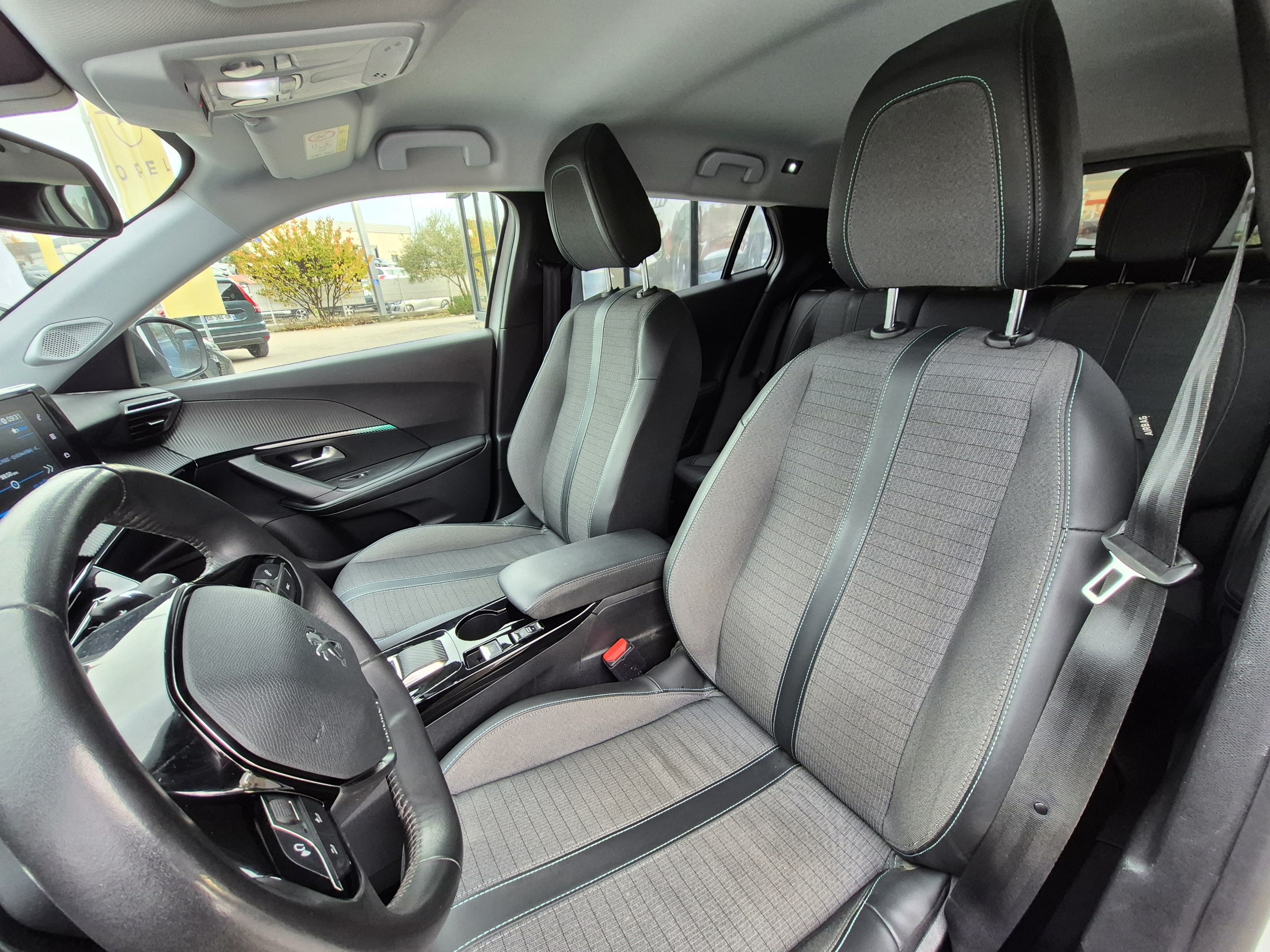 Peugeot 2008  II PureTech 130 S&S EAT8 ALLURE PACK groupe Vergnon