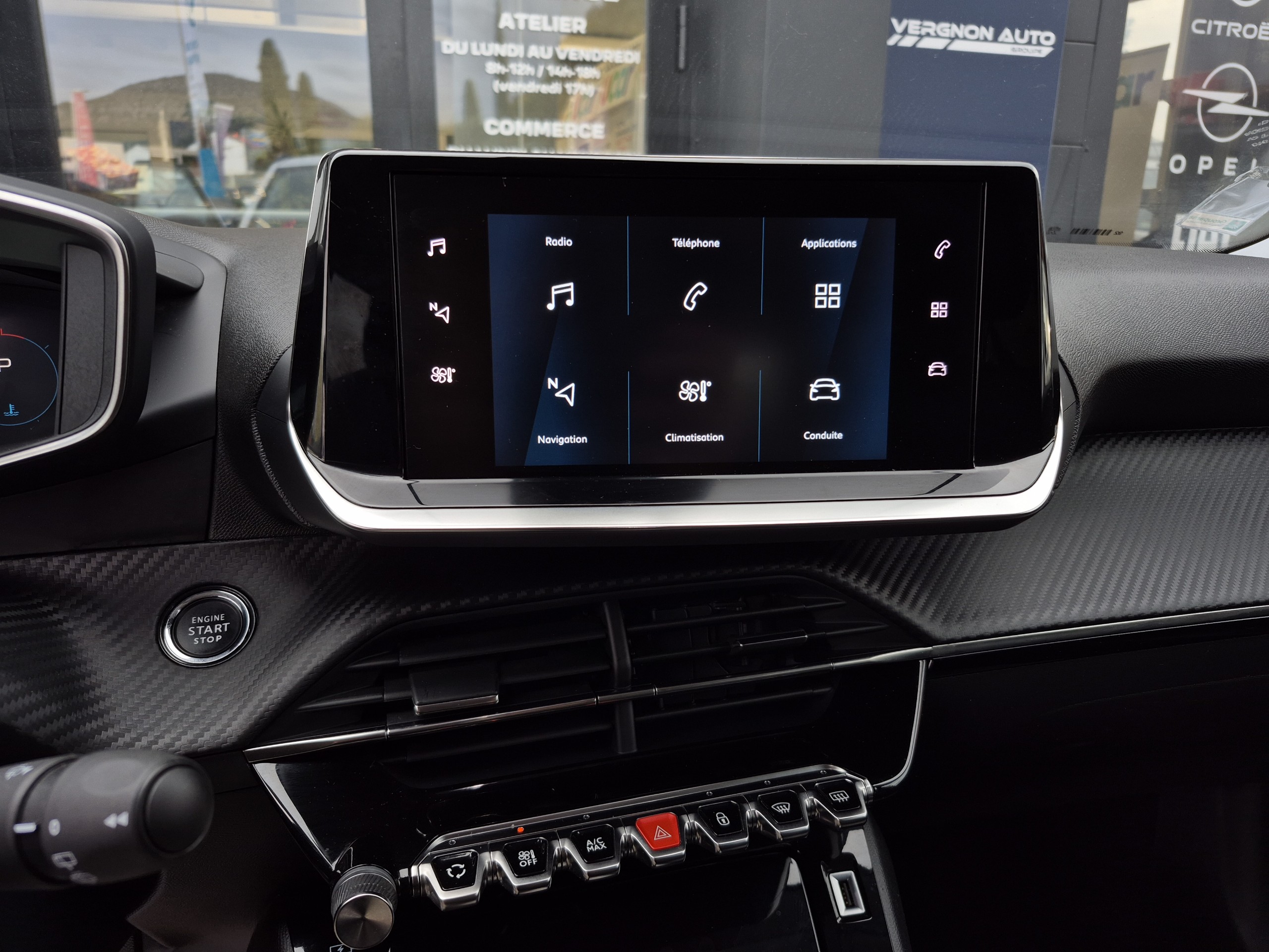 Peugeot 2008  II PureTech 130 S&S EAT8 ALLURE PACK groupe Vergnon