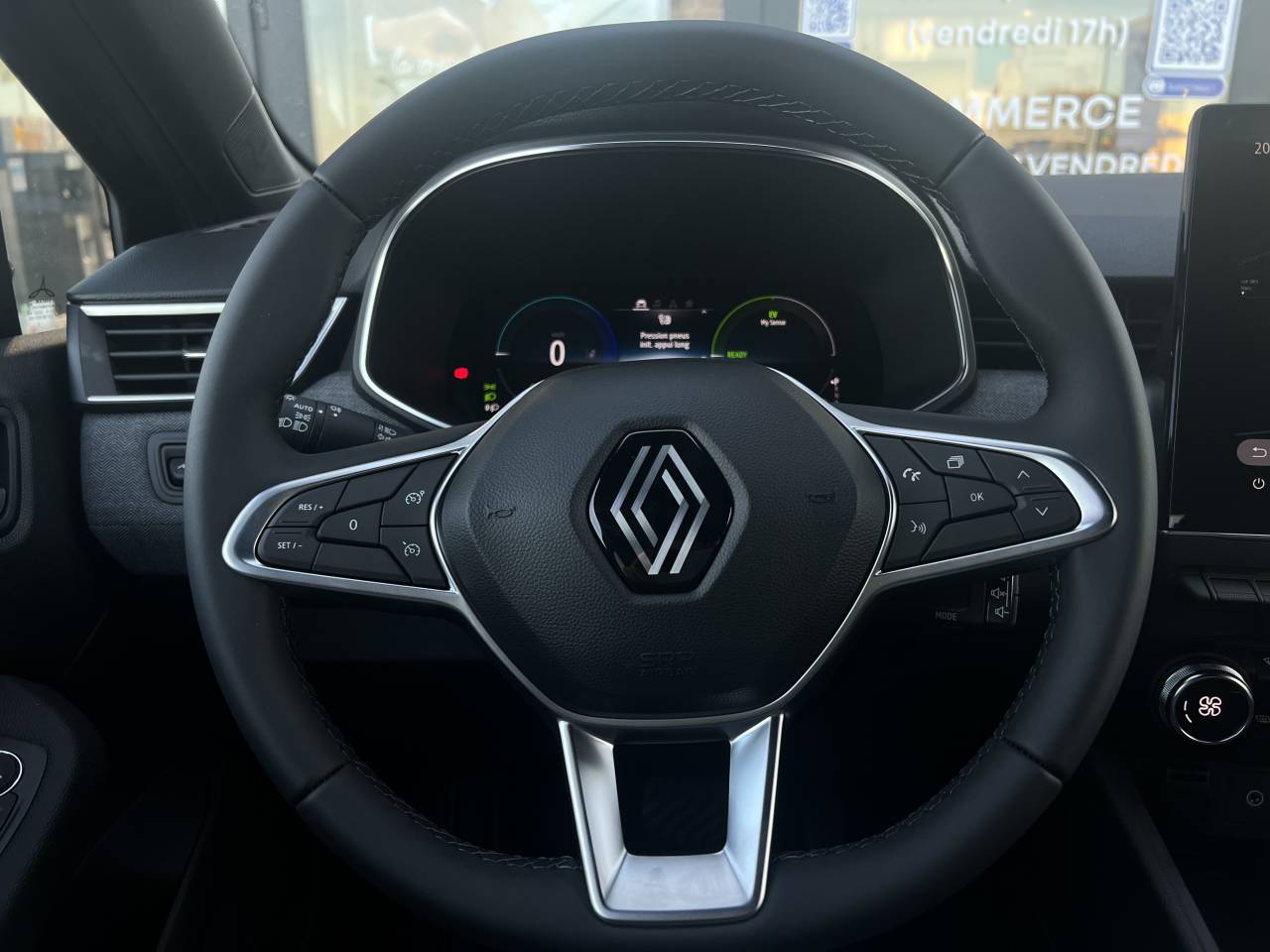 Renault Clio  V Techno E-Tech full hybrid 145 groupe Vergnon