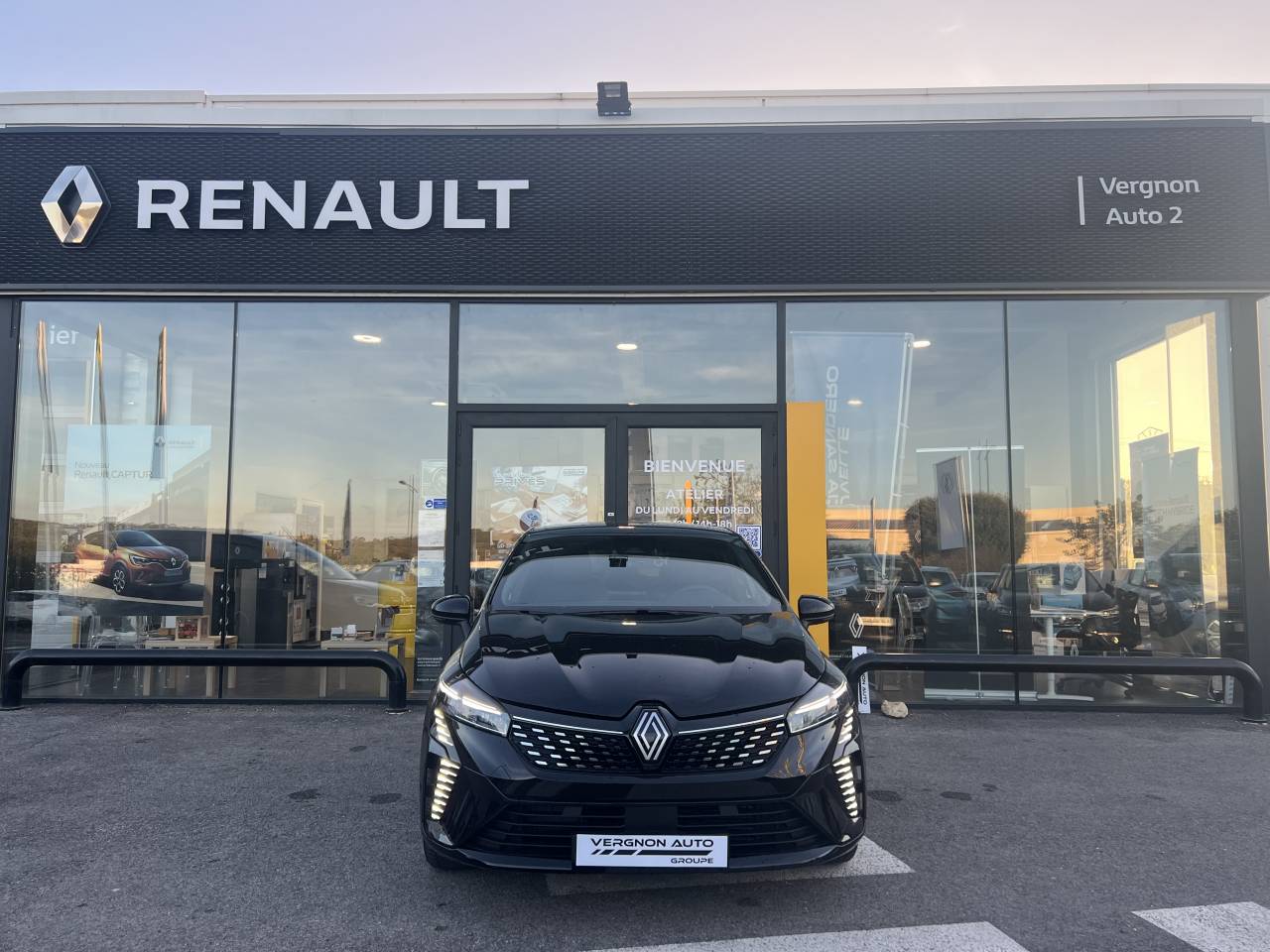 Renault Clio  V Techno E-Tech full hybrid 145 groupe Vergnon