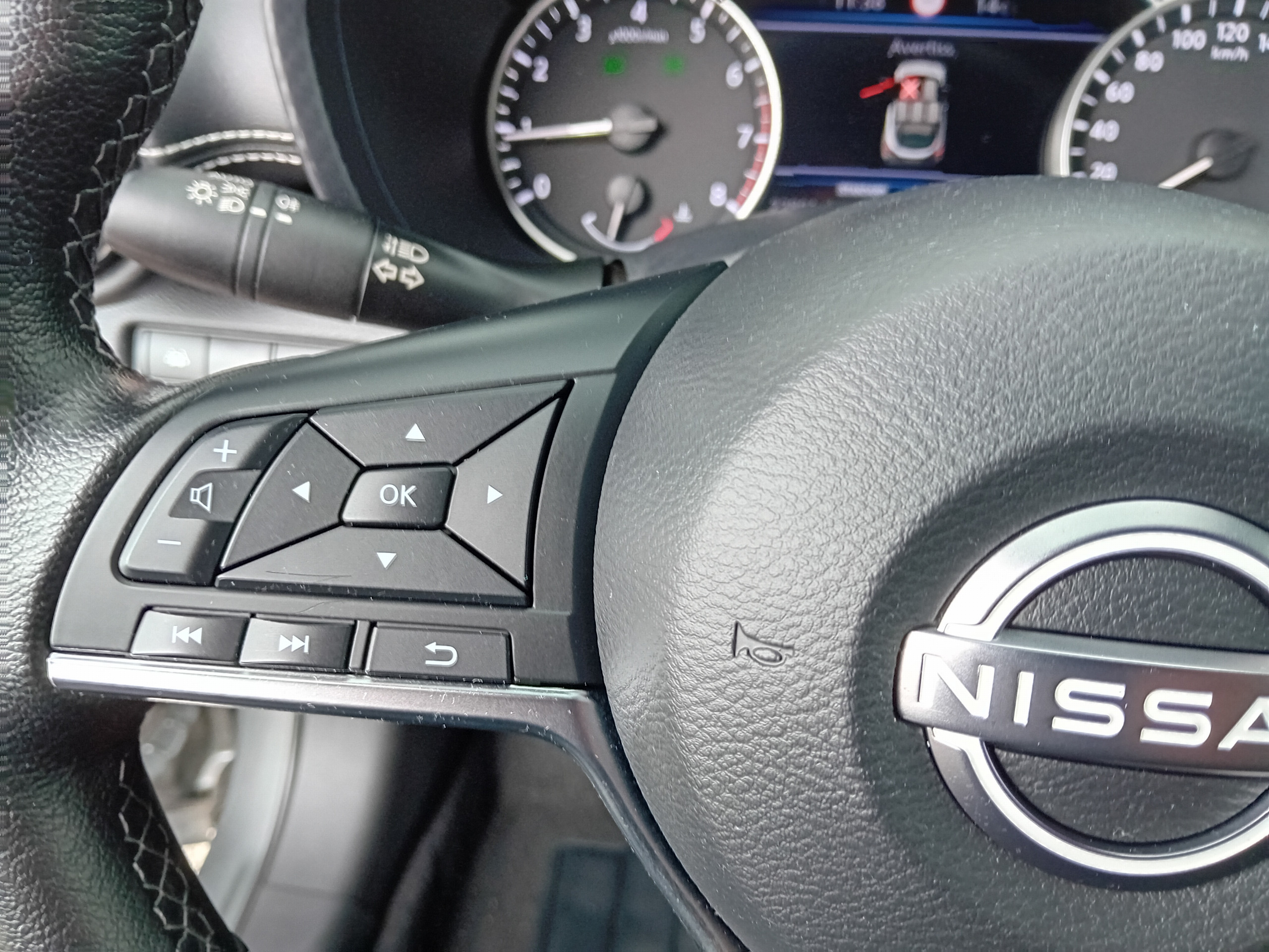 Nissan Juke  II DIG-T 114 BVM6 N-Connecta groupe Vergnon