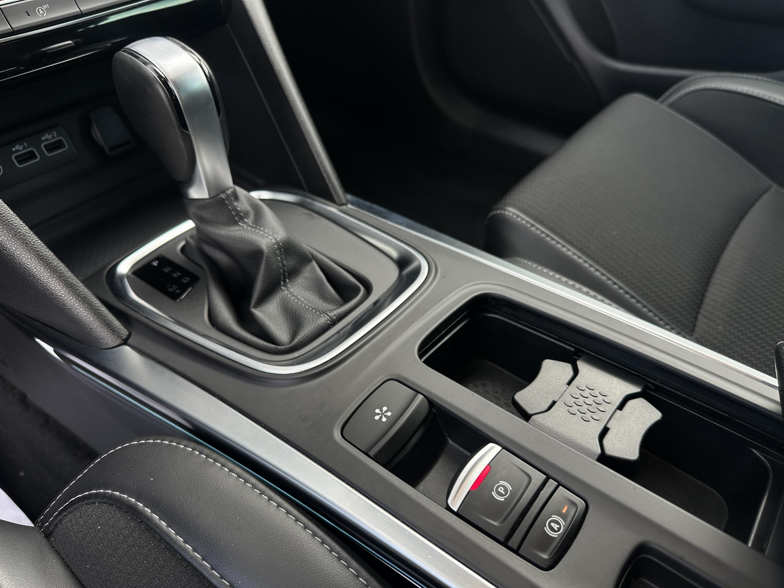 Renault Mégane Berline  IV techno TCe 140 EDC groupe Vergnon