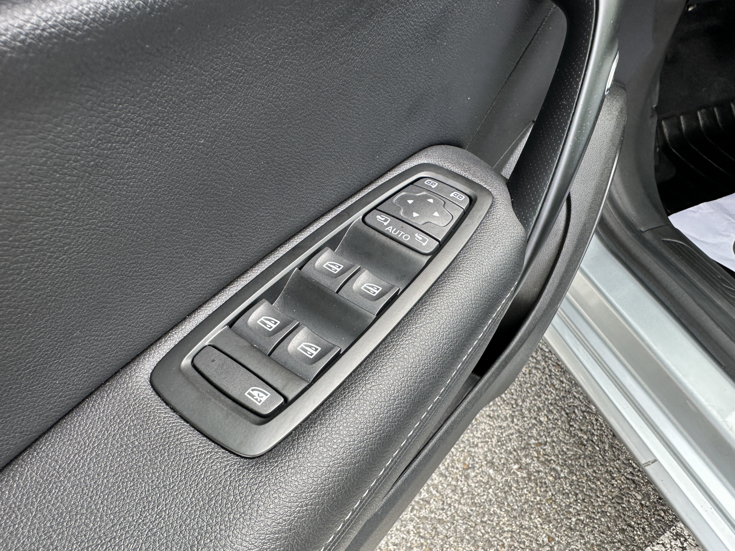 Renault Mégane Berline  IV techno TCe 140 EDC groupe Vergnon