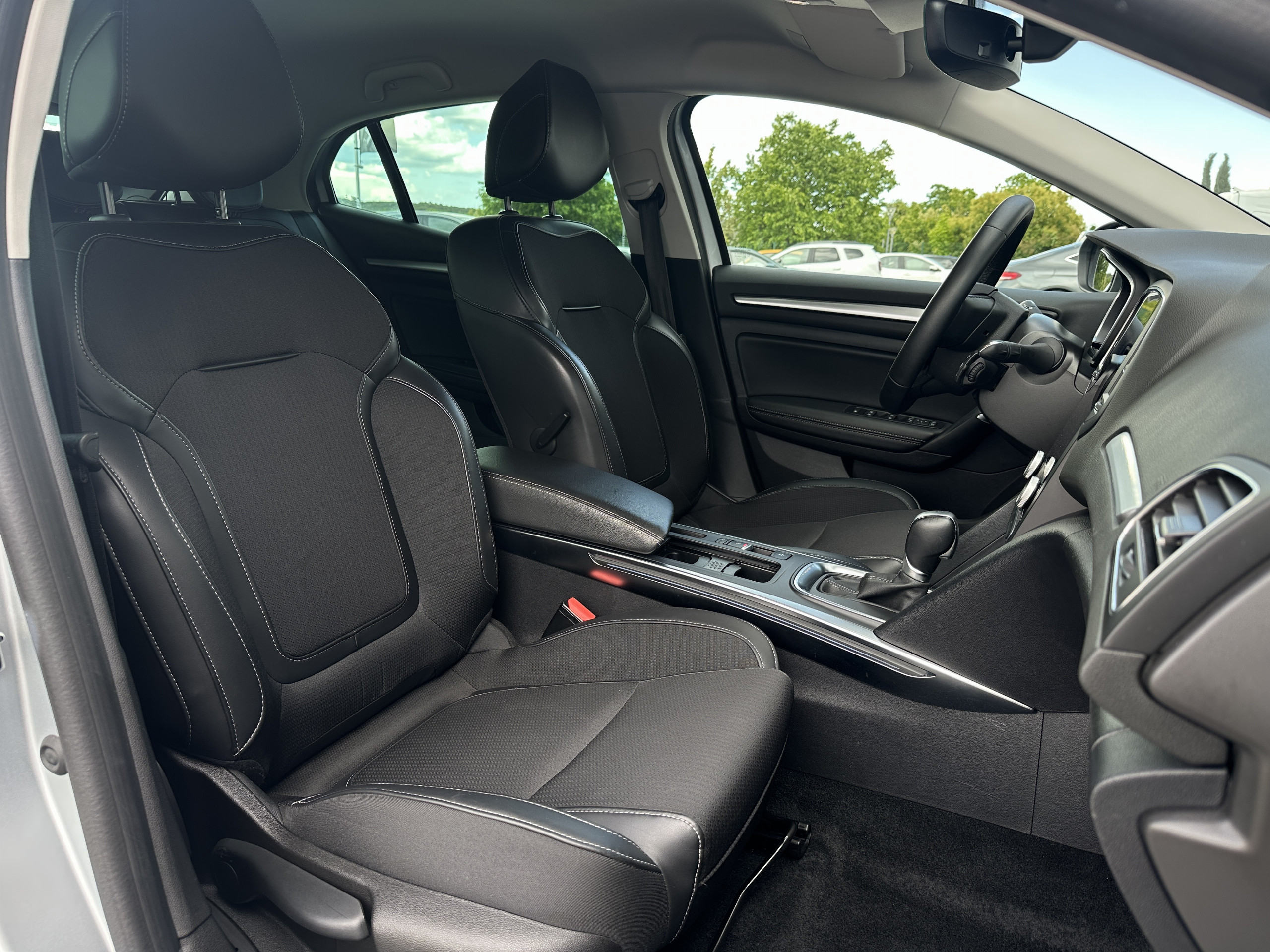 Renault Mégane Berline  IV techno TCe 140 EDC groupe Vergnon