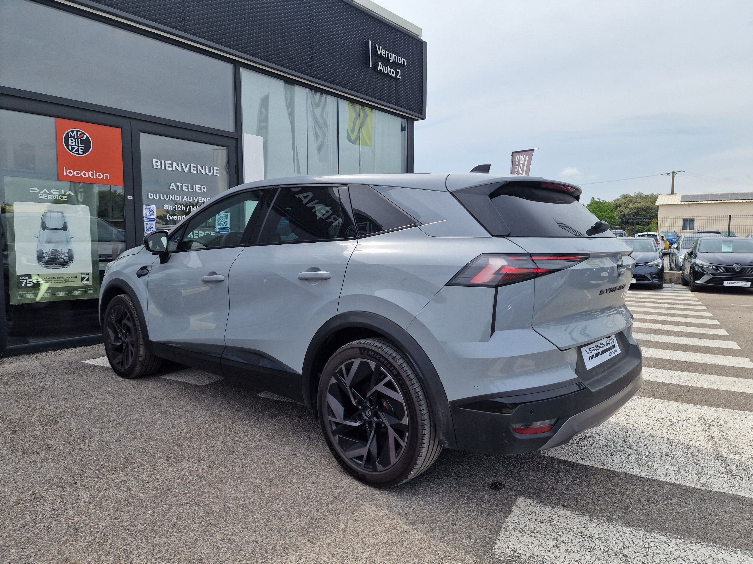 Renault Symbioz esprit Alpine E-Tech full hybrid 145 groupe Vergnon