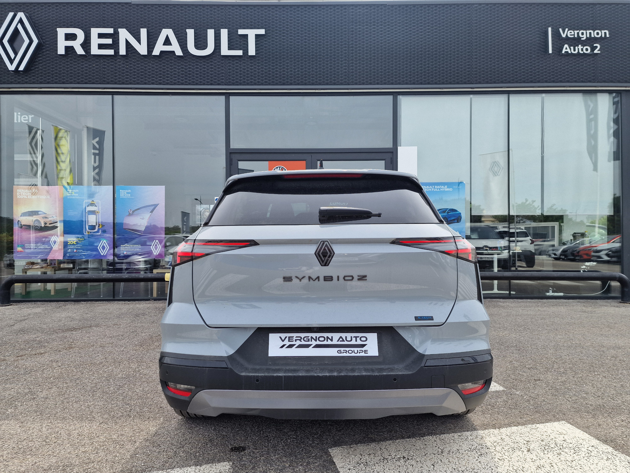 Renault Symbioz esprit Alpine E-Tech full hybrid 145 groupe Vergnon