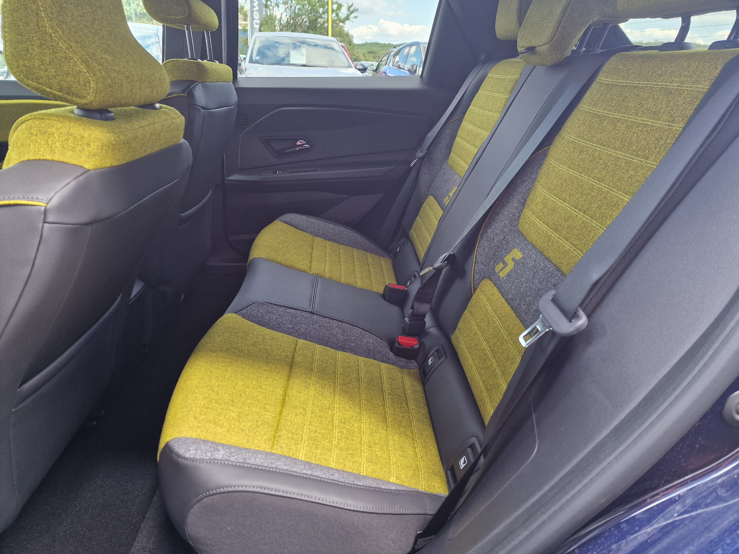 Renault 5  III iconic cinq 150 ch autonomie confort groupe Vergnon