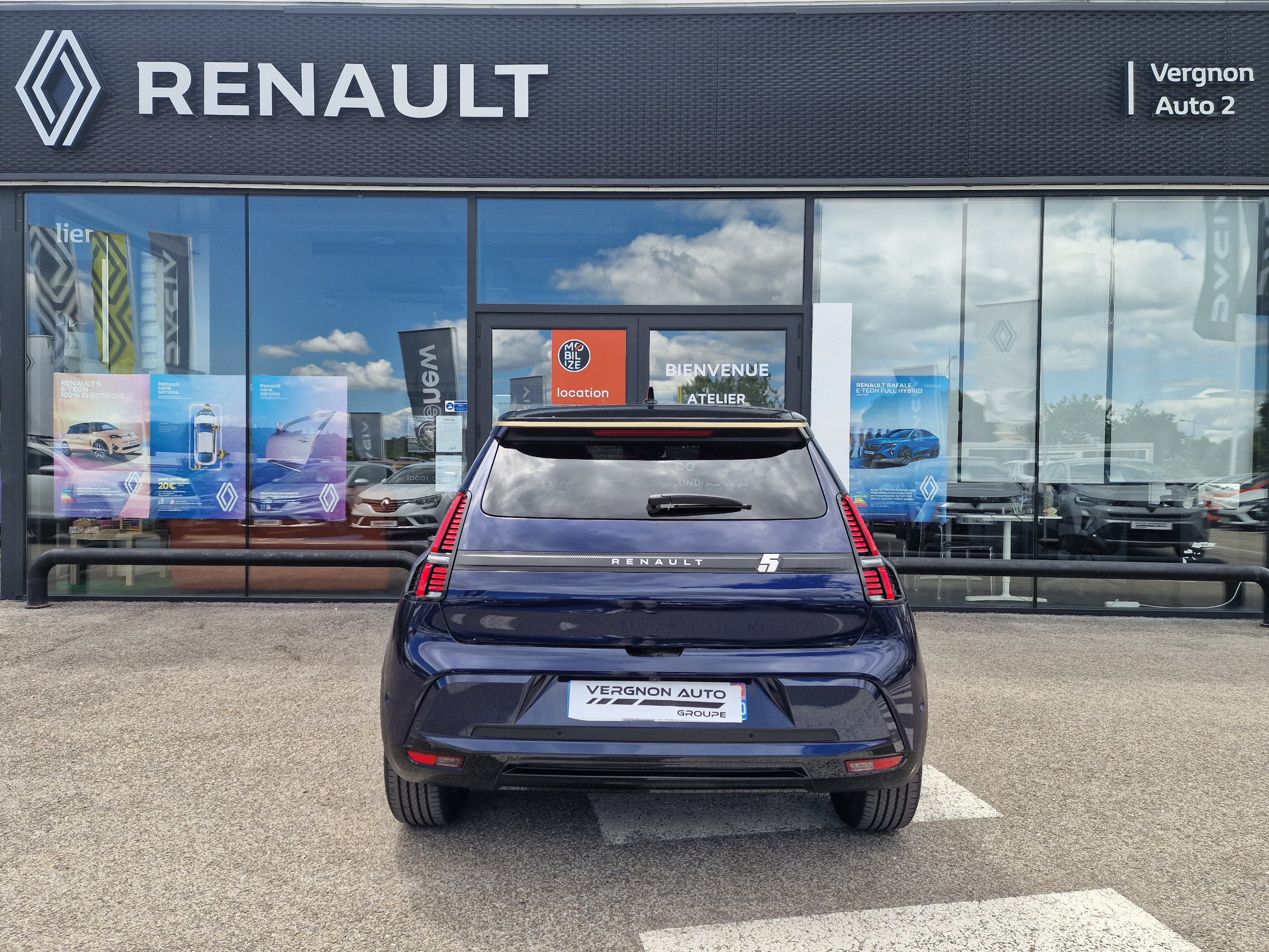 Renault 5  III iconic cinq 150 ch autonomie confort groupe Vergnon