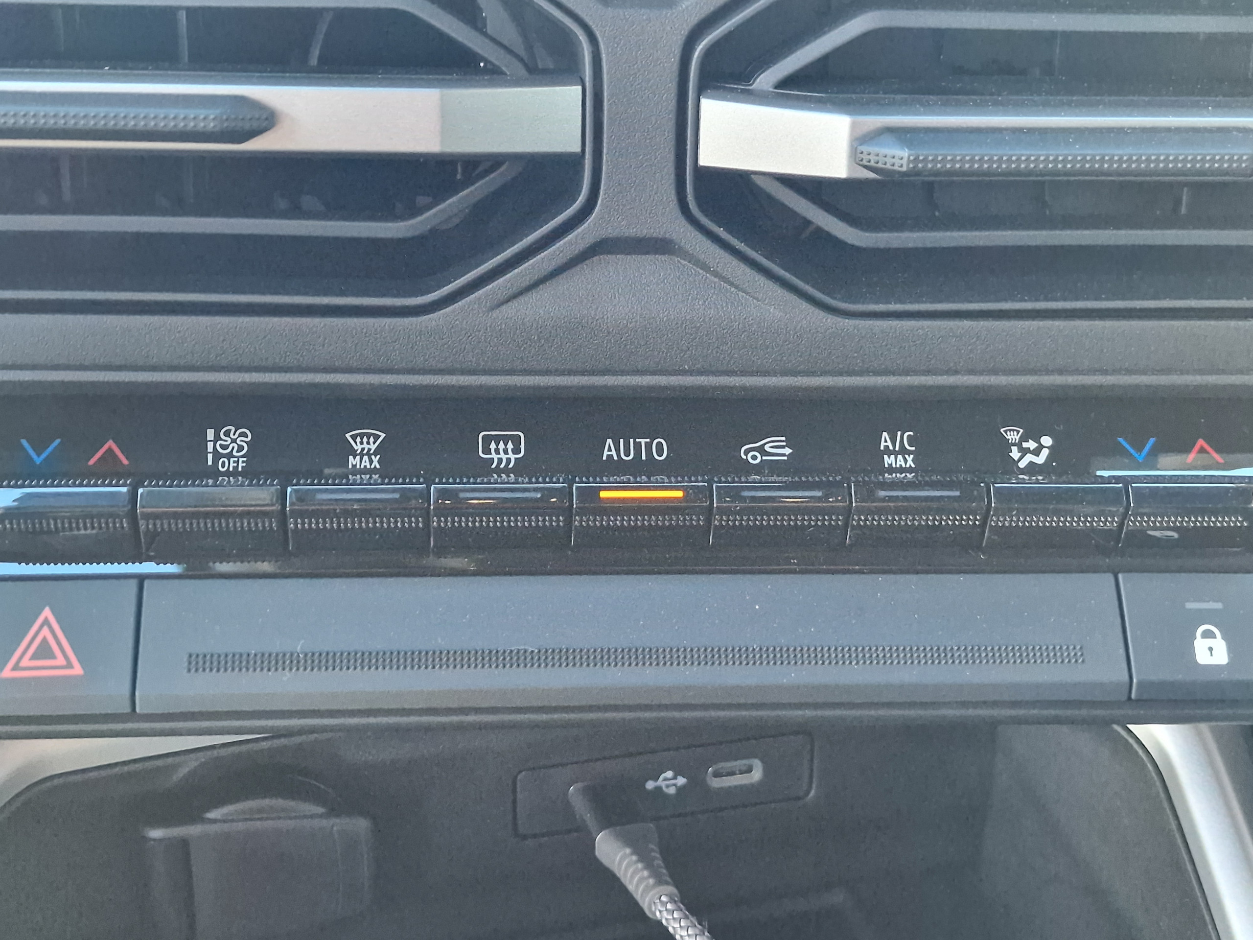 Dacia Bigster journey hybrid 155 groupe Vergnon