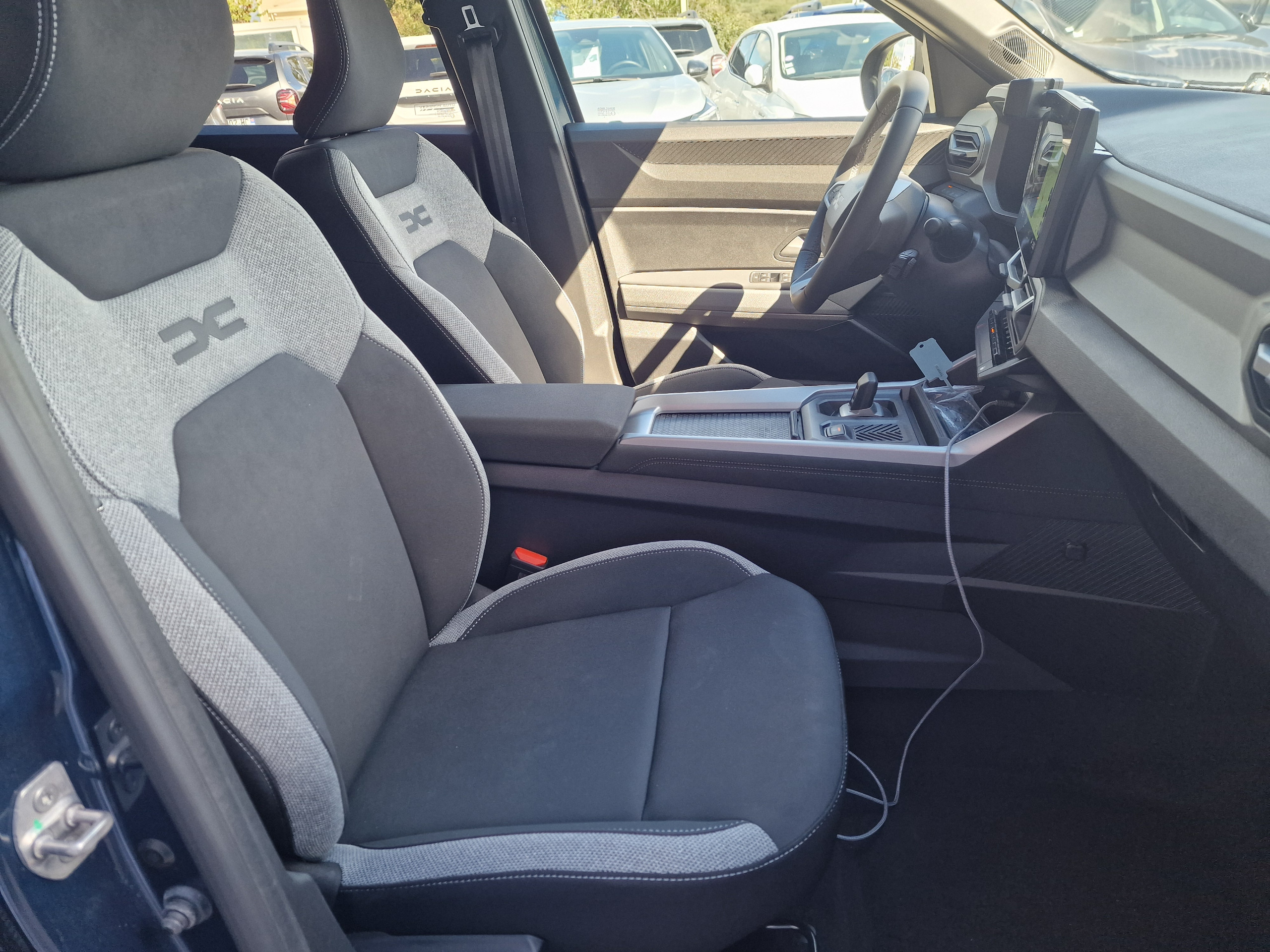 Dacia Bigster journey hybrid 155 groupe Vergnon