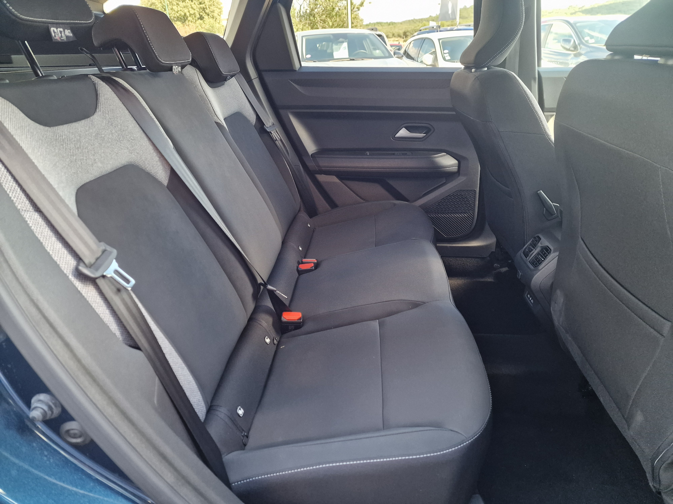 Dacia Bigster journey hybrid 155 groupe Vergnon