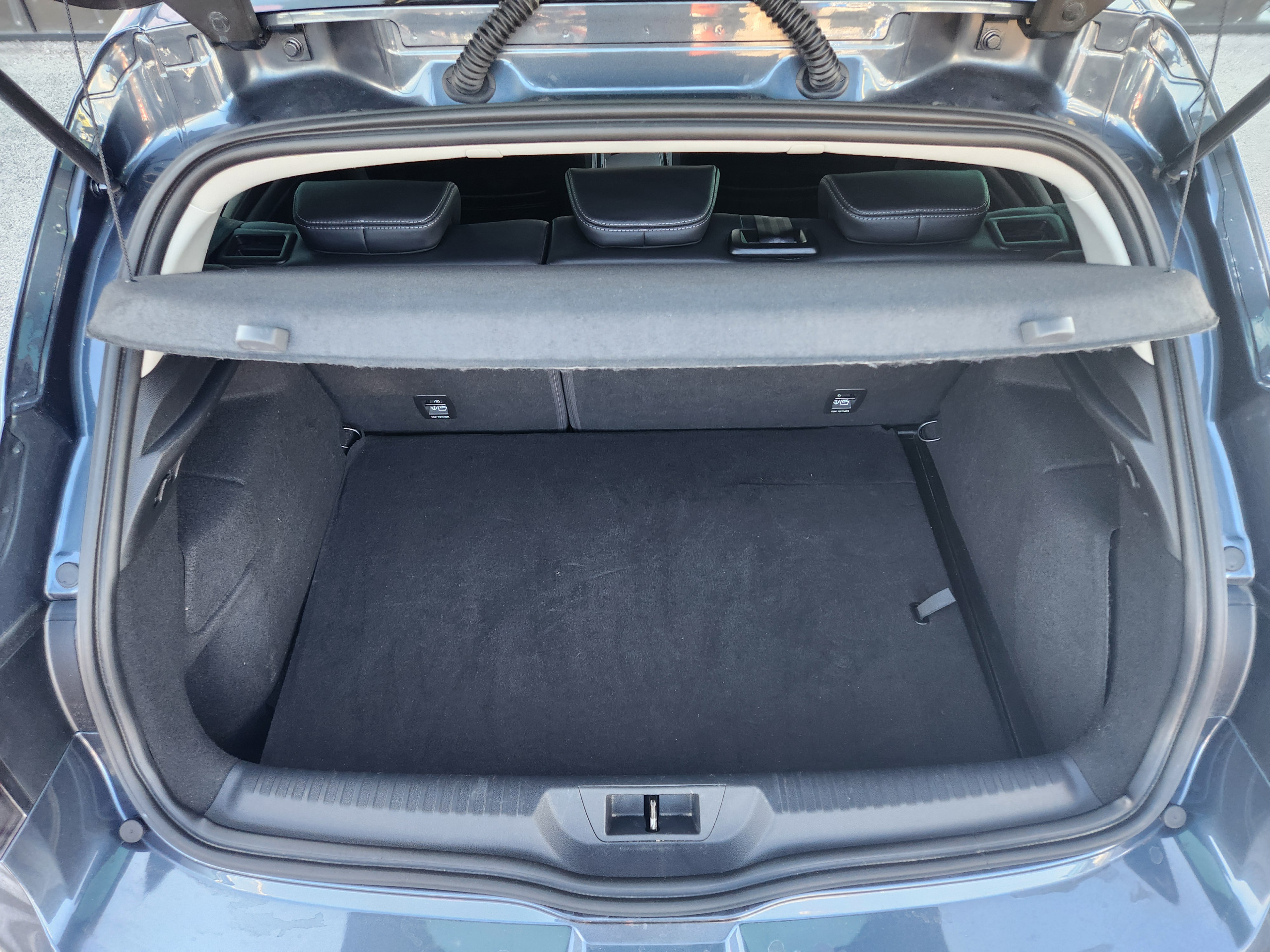 Renault Mégane Berline  IV Intens E-Tech hybride rech 160 -21N groupe Vergnon