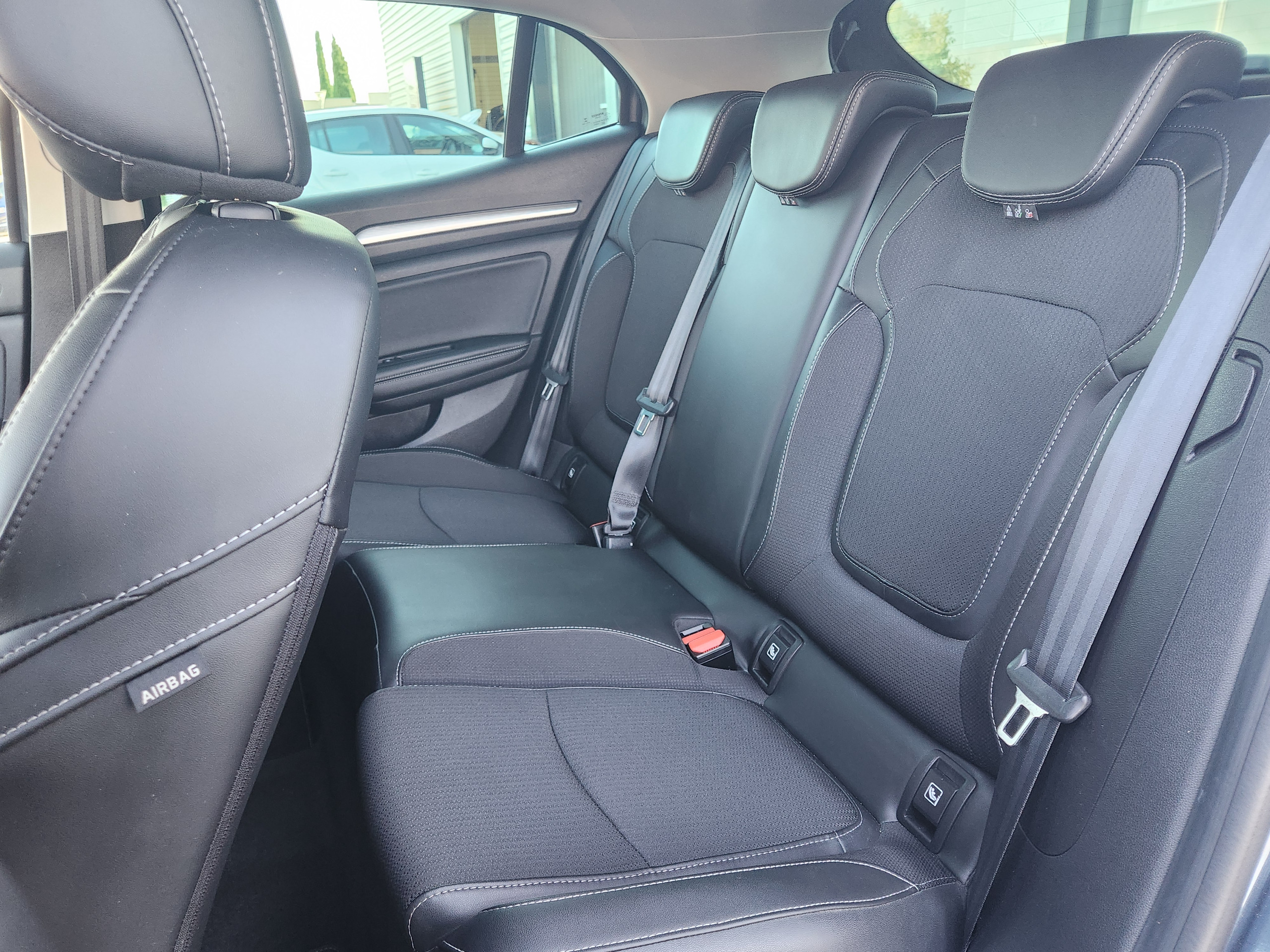 Renault Mégane Berline  IV Intens E-Tech hybride rech 160 -21N groupe Vergnon