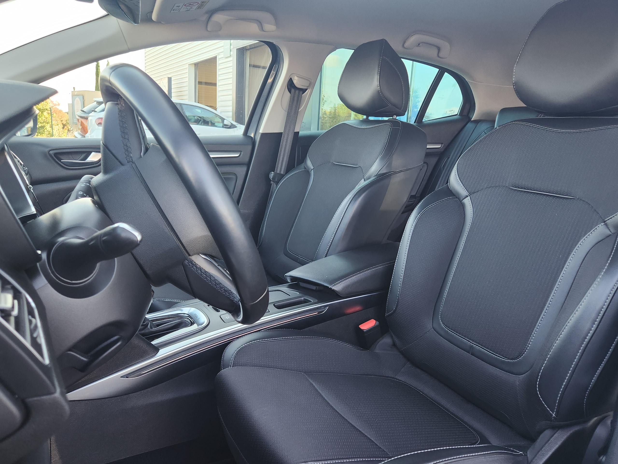 Renault Mégane Berline  IV Intens E-Tech hybride rech 160 -21N groupe Vergnon