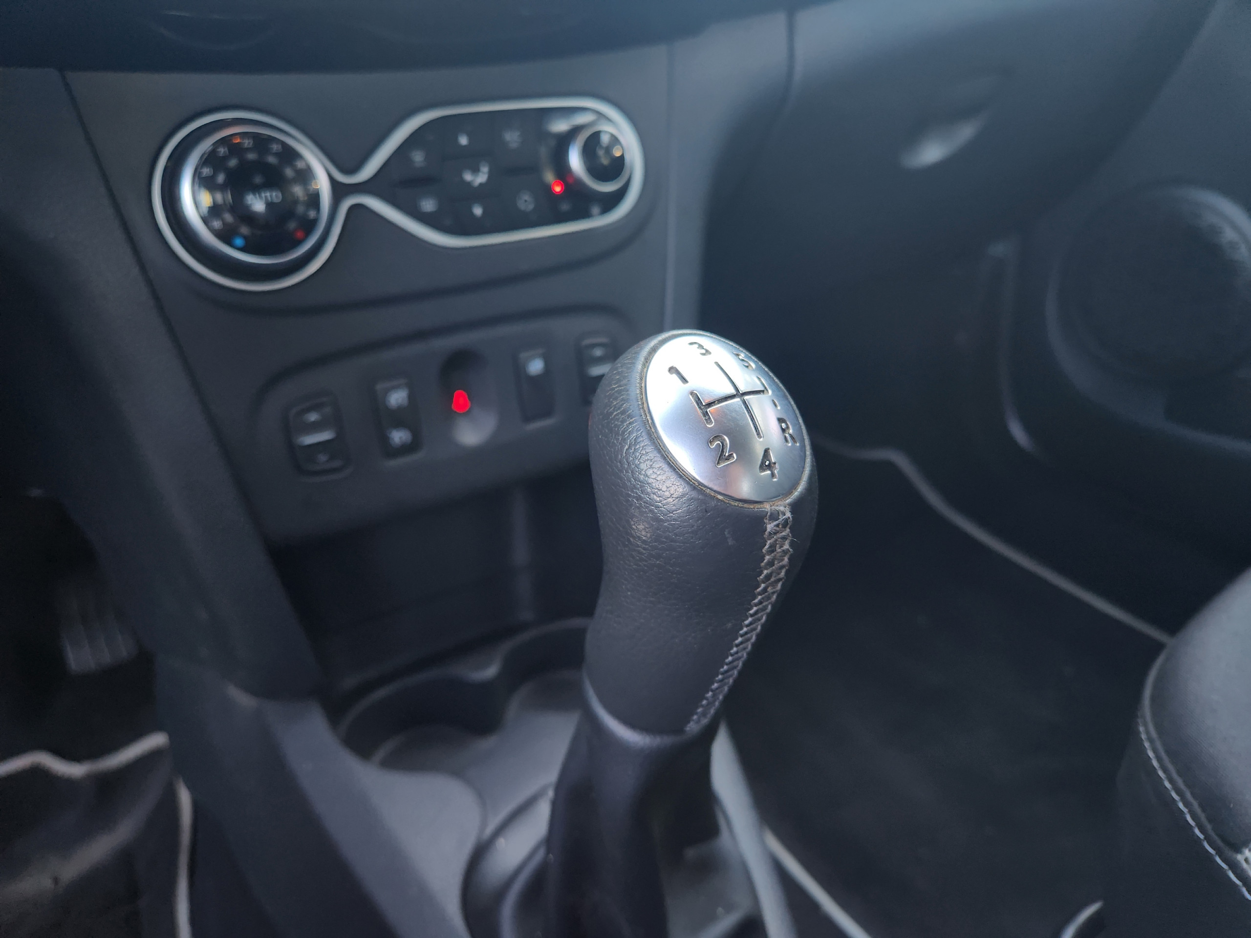 Dacia Sandero  II Confort TCe 90 groupe Vergnon