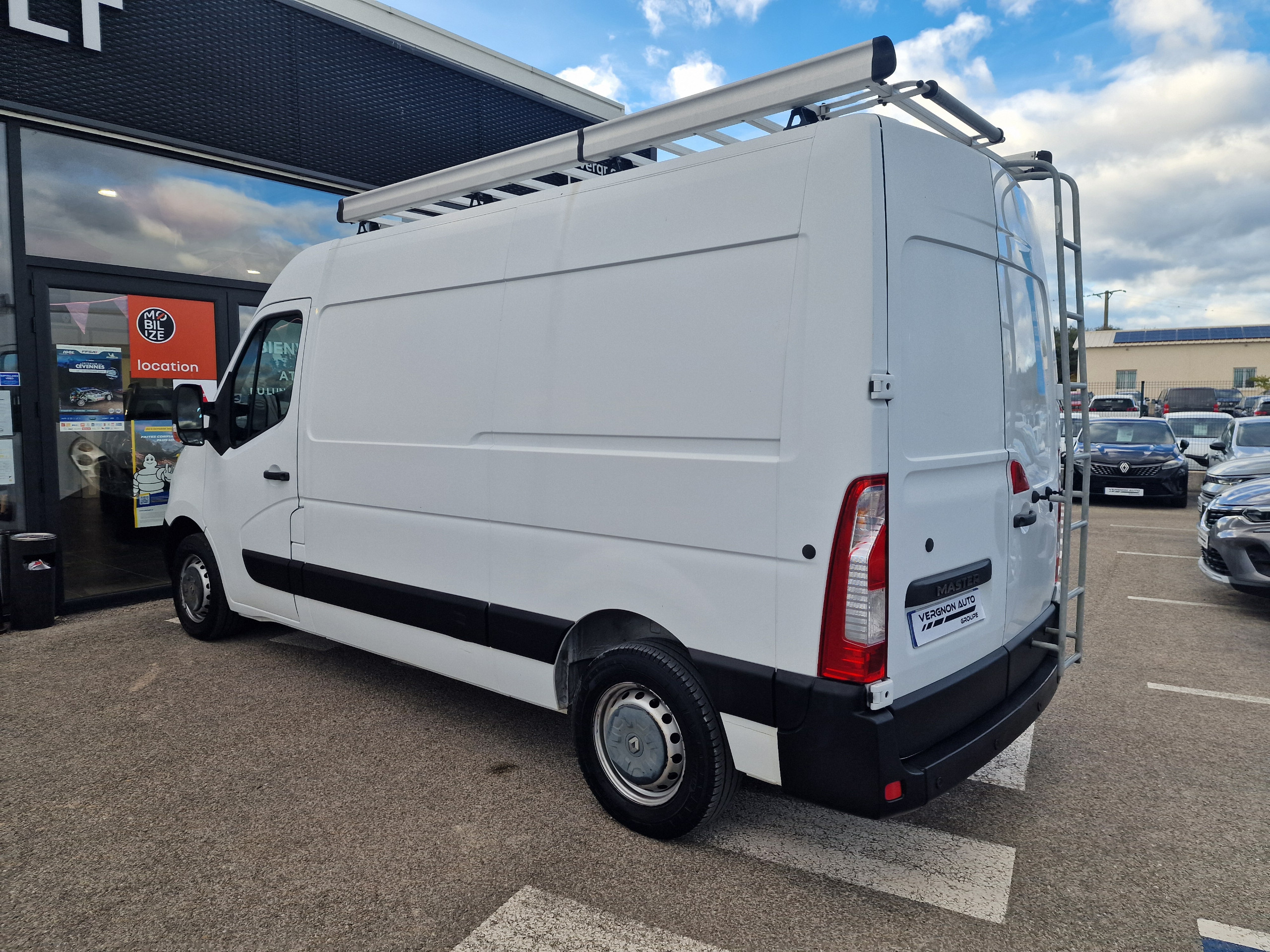 Renault Master  III FG GCf Trac F3500 L2H2 dCi 130 Euro6 groupe Vergnon