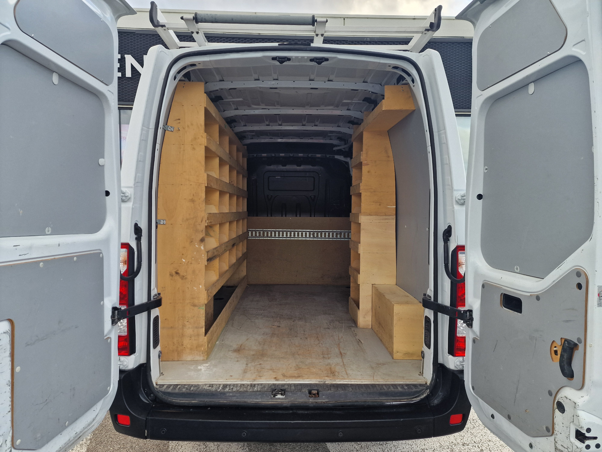 Renault Master  III FG GCf Trac F3500 L2H2 dCi 130 Euro6 groupe Vergnon