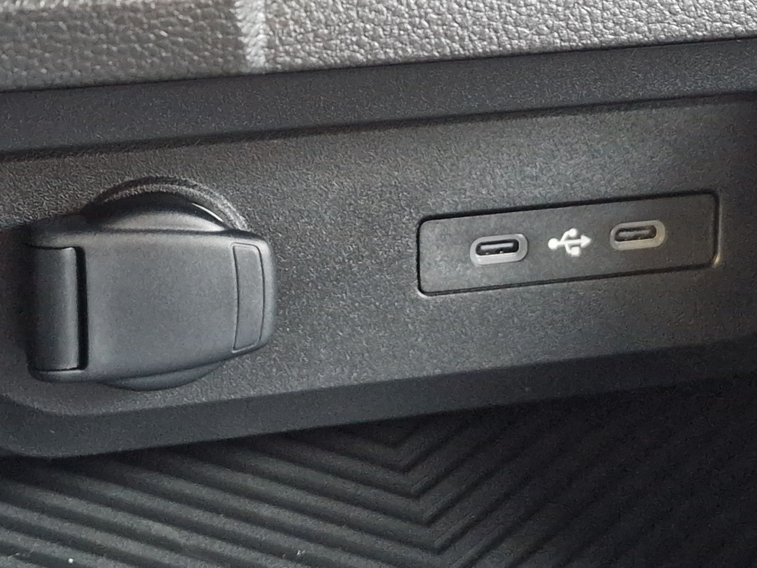 Dacia Duster  III journey mild hybrid 130 groupe Vergnon