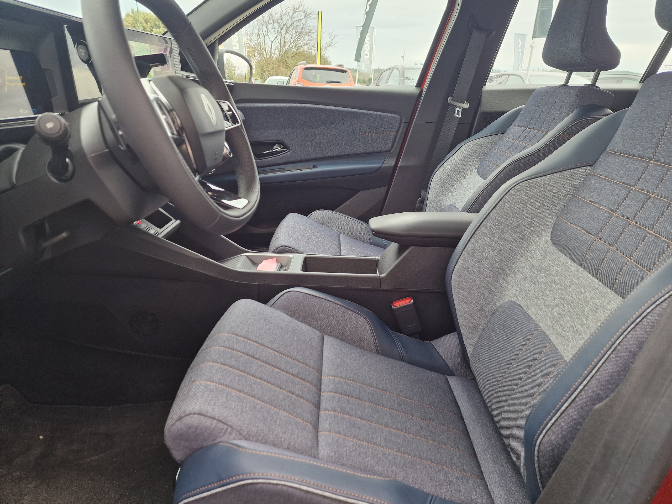 Renault 4  II techno 150 ch autonomie confort groupe Vergnon