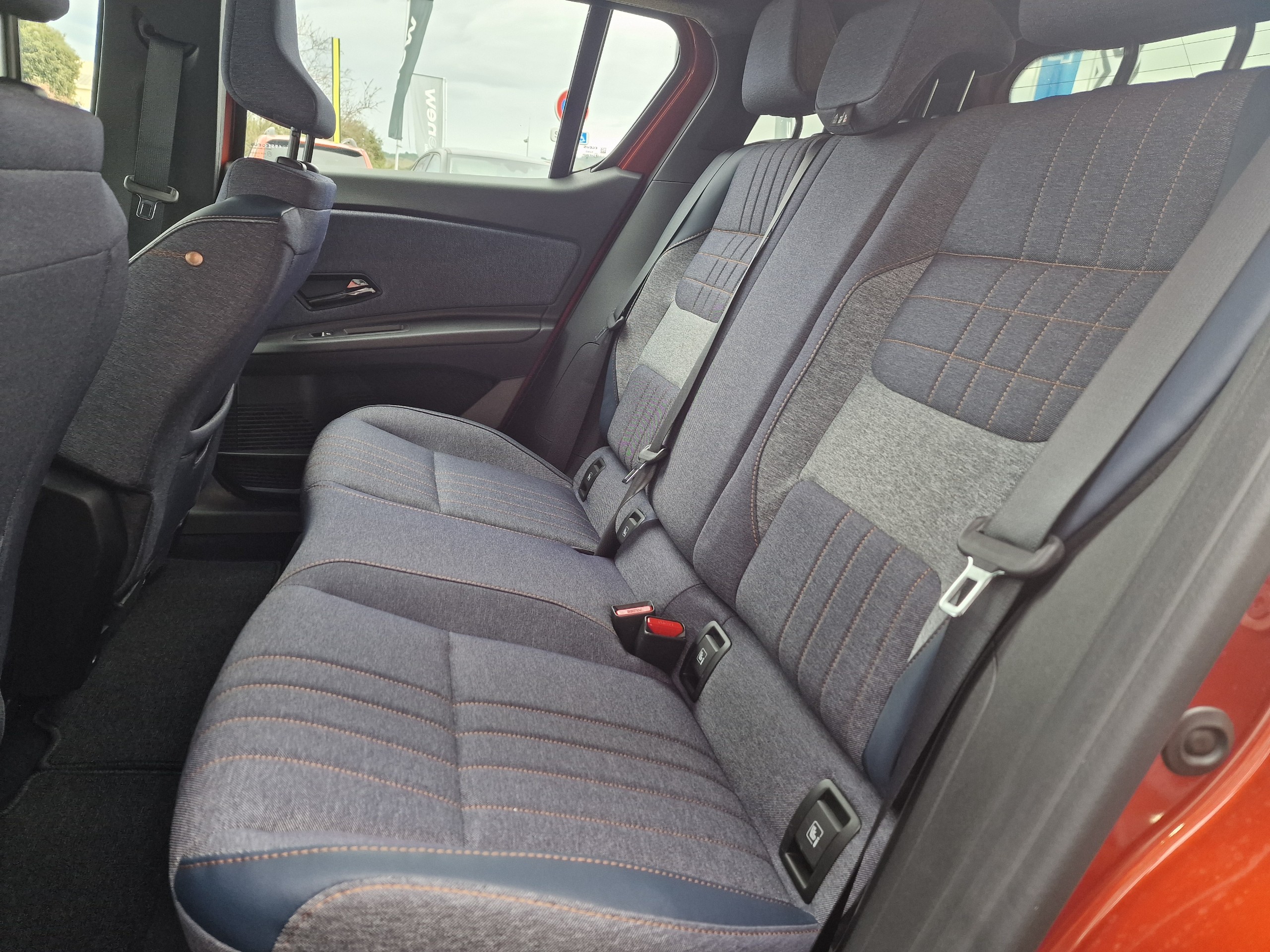 Renault 4  II techno 150 ch autonomie confort groupe Vergnon