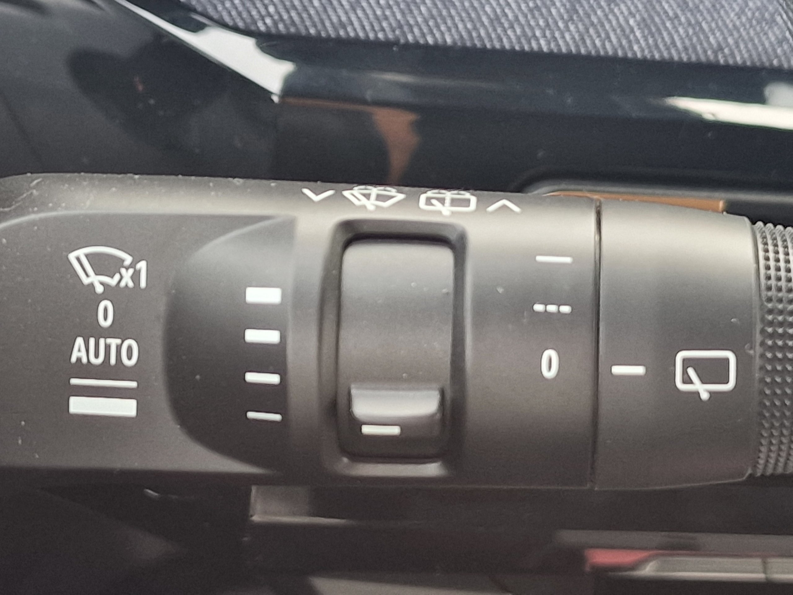 Renault 4  II techno 150 ch autonomie confort groupe Vergnon