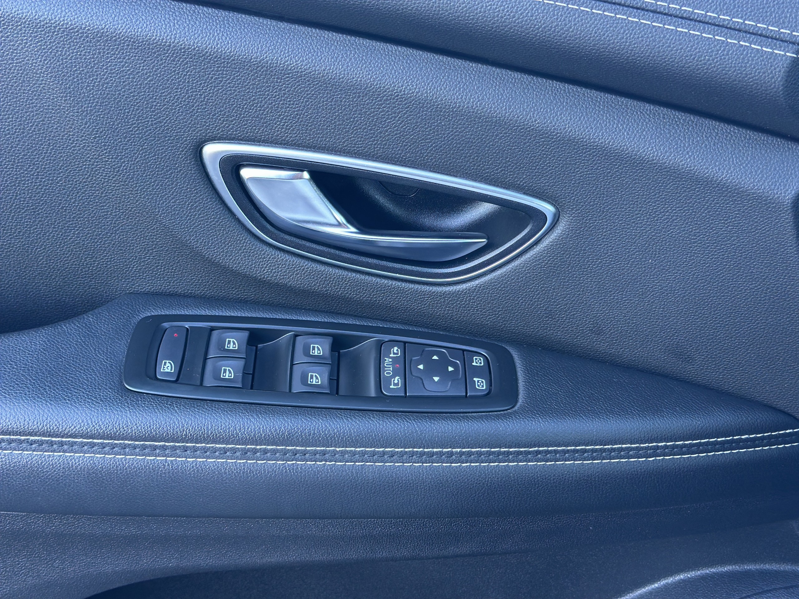 Renault Scénic  IV Intens dCi 160 EDC groupe Vergnon