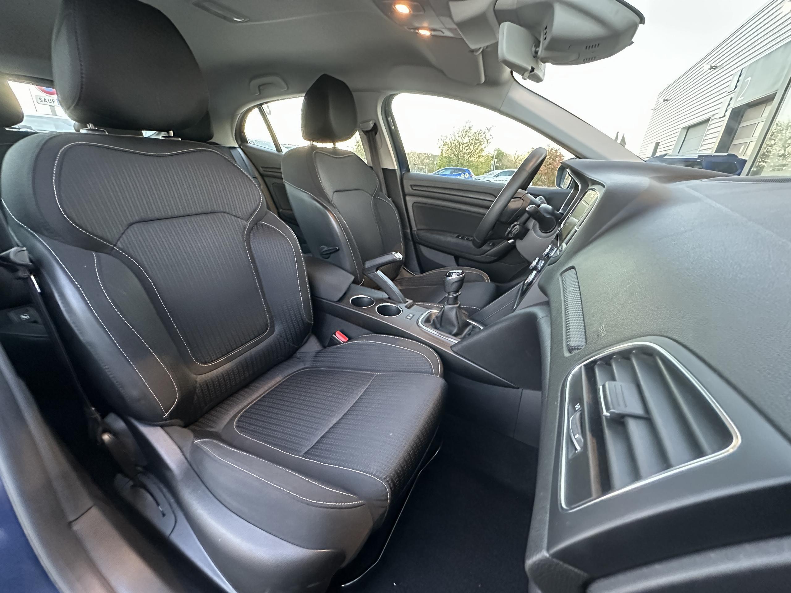 Renault Mégane Berline  IV Business TCe 115 FAP groupe Vergnon