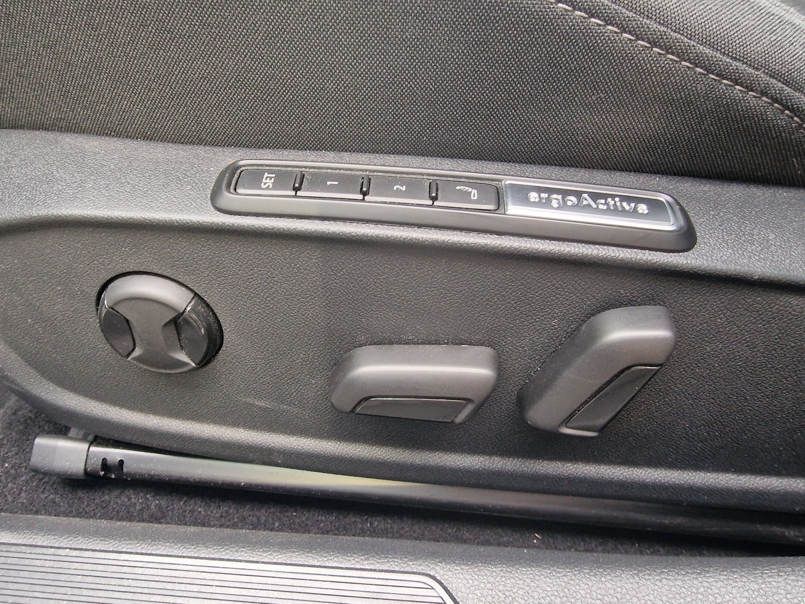 Volkswagen Golf  VIII 1.4 eHybrid OPF 204 DSG6 Style groupe Vergnon