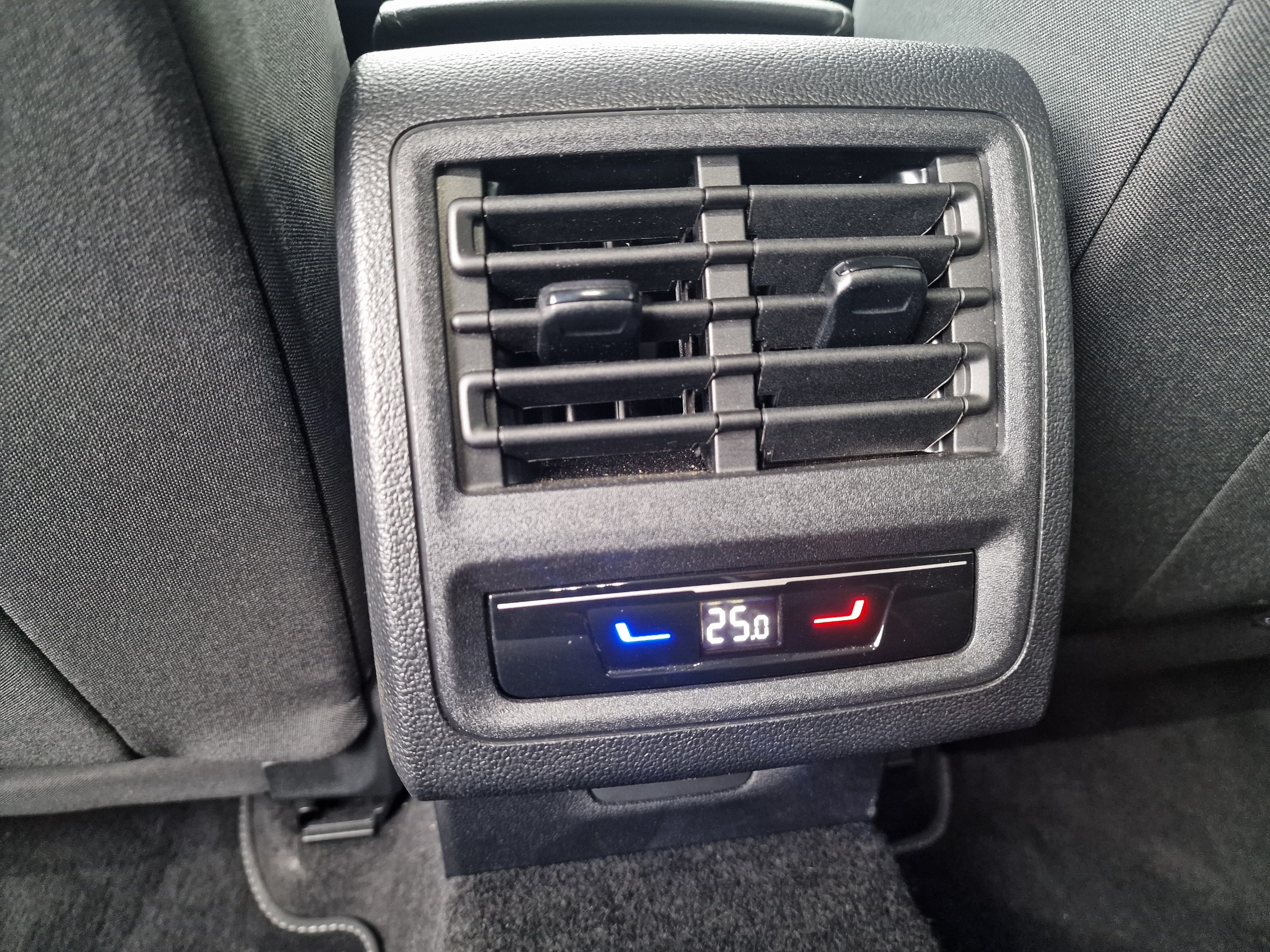 Volkswagen Golf  VIII 1.4 eHybrid OPF 204 DSG6 Style groupe Vergnon