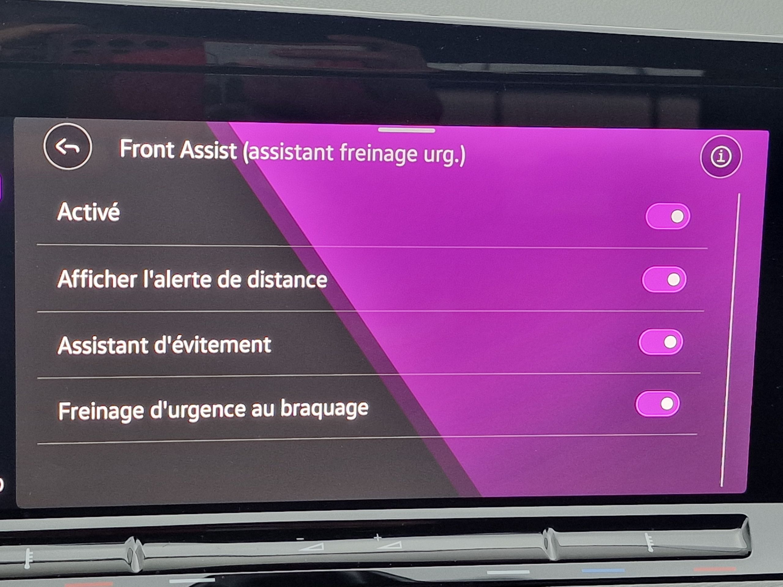 Volkswagen Golf  VIII 1.4 eHybrid OPF 204 DSG6 Style groupe Vergnon