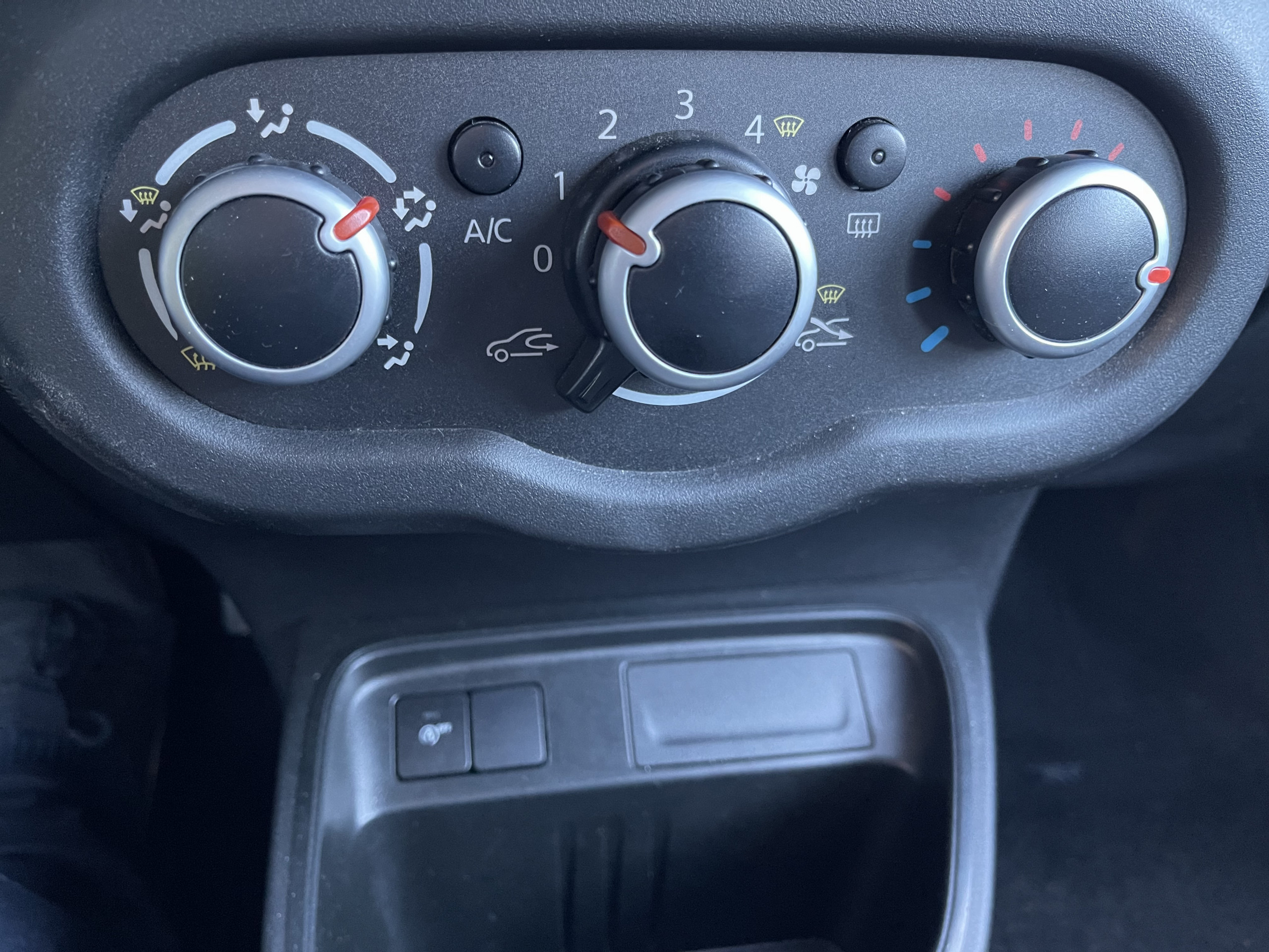 Renault Twingo  III Zen SCe 75 - 20 groupe Vergnon