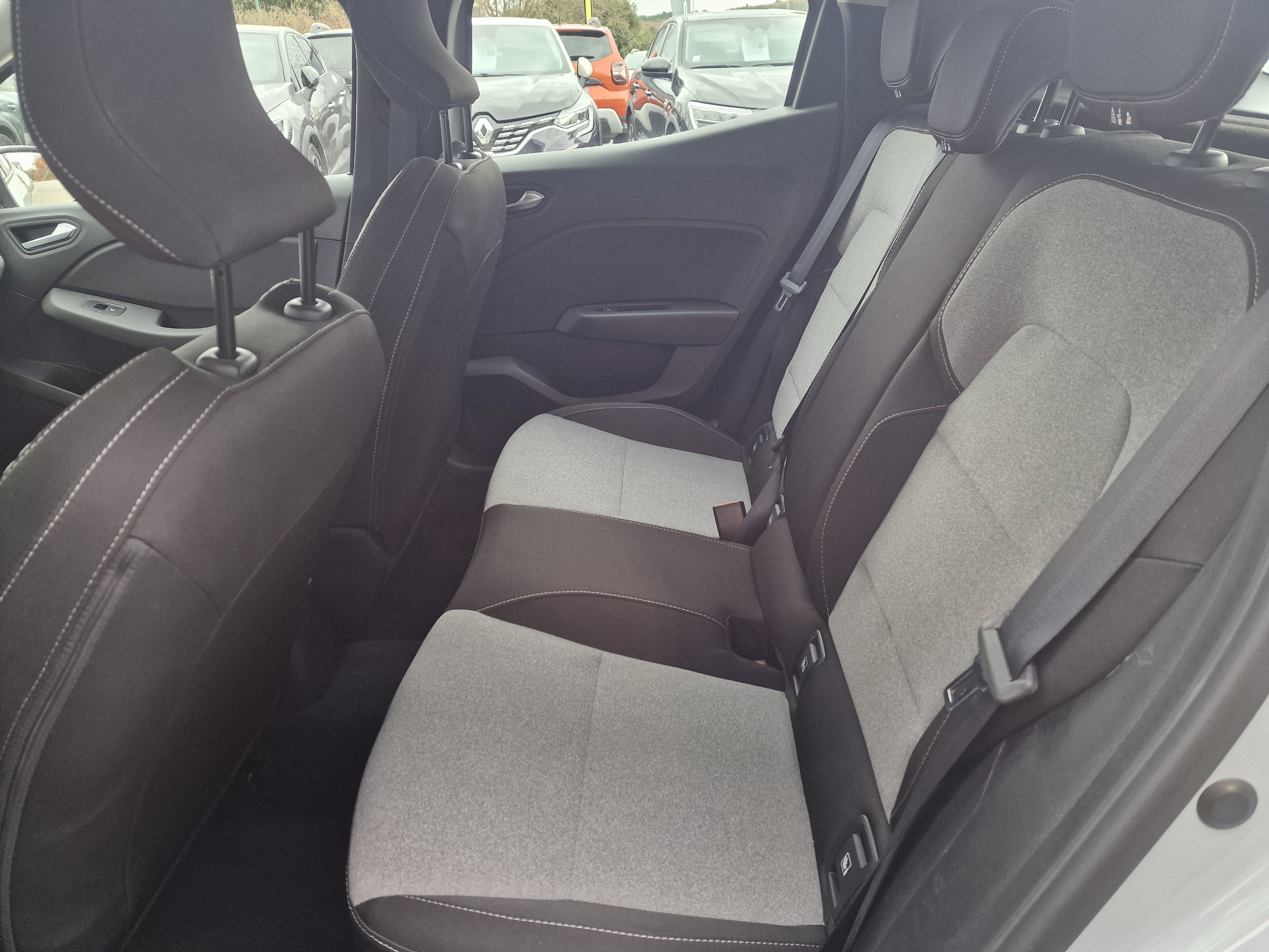 Renault Clio  V Evolution Blue dCi 100 -24 groupe Vergnon