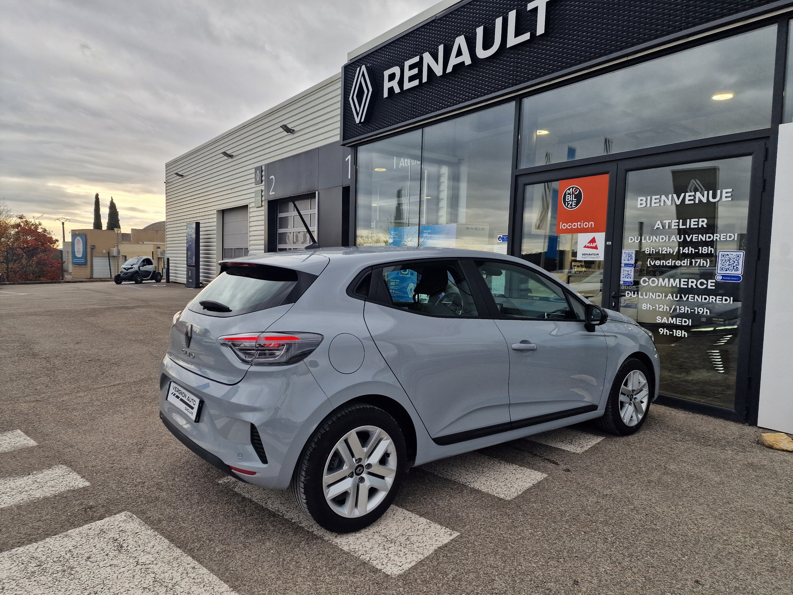 Renault Clio  V Evolution Blue dCi 100 -24 groupe Vergnon