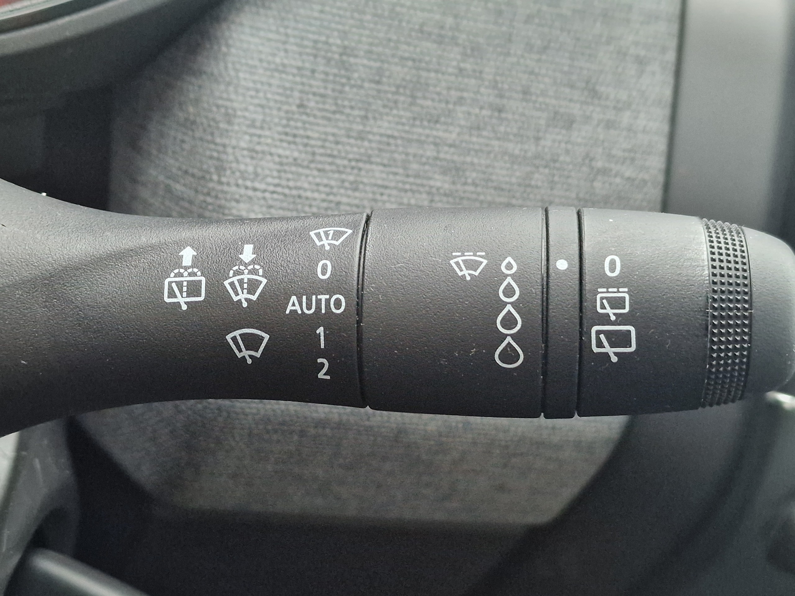 Renault Clio  V Evolution Blue dCi 100 -24 groupe Vergnon