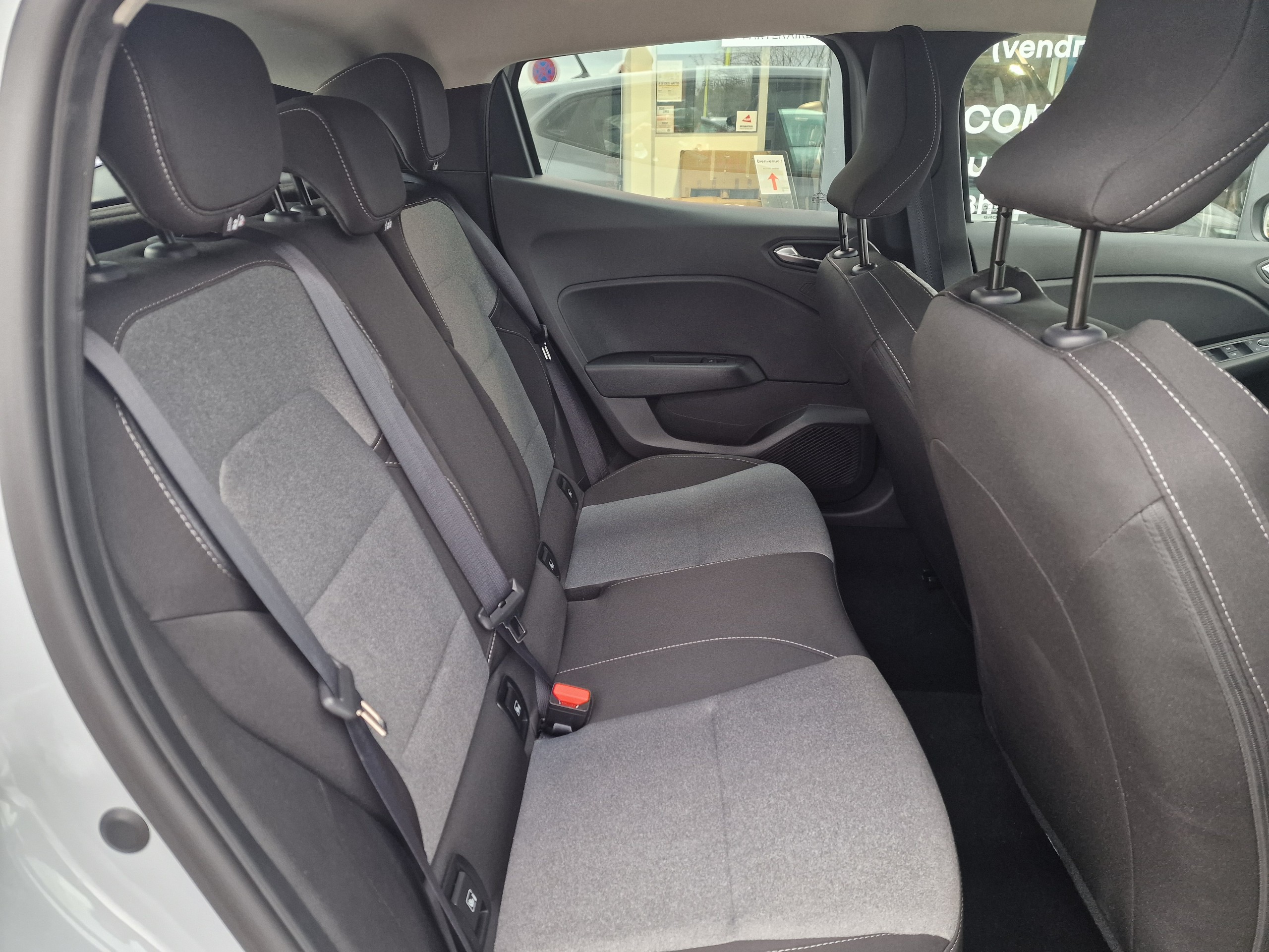 Renault Clio  V Evolution Blue dCi 100 -24 groupe Vergnon