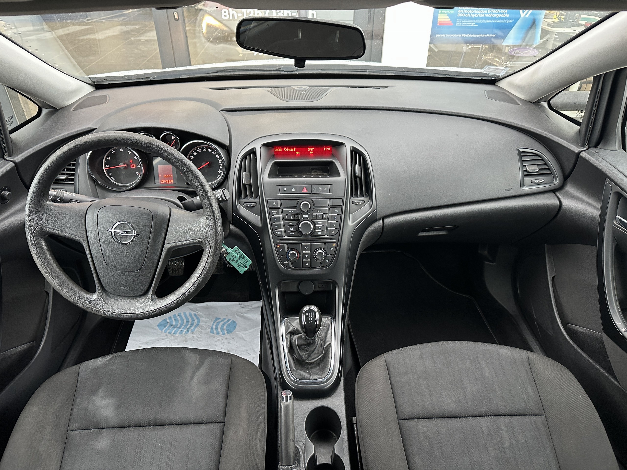 Opel Astra  IV 1.4 Twinport 100 ch Essentia groupe Vergnon