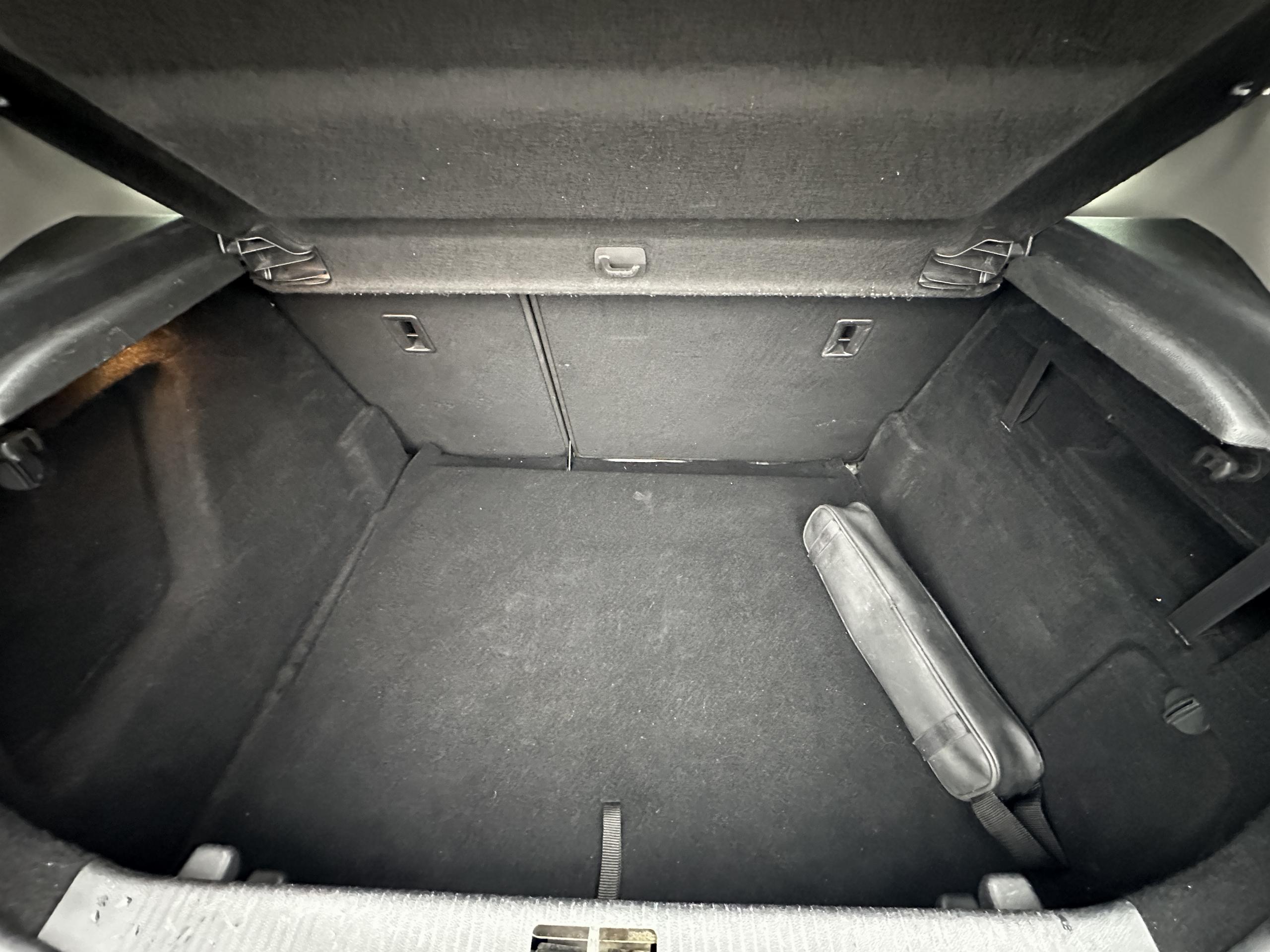 Opel Astra  IV 1.4 Twinport 100 ch Essentia groupe Vergnon