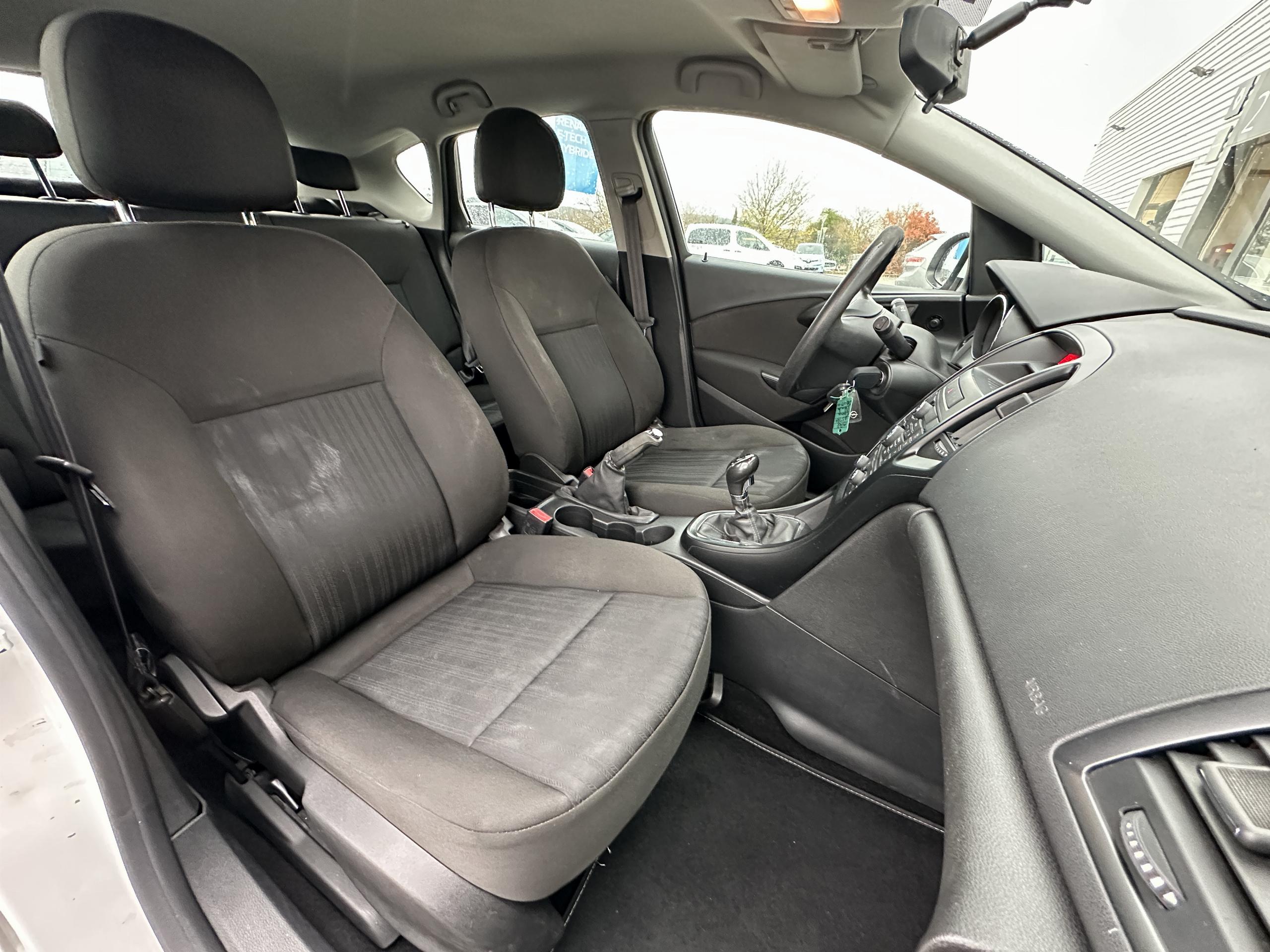 Opel Astra  IV 1.4 Twinport 100 ch Essentia groupe Vergnon