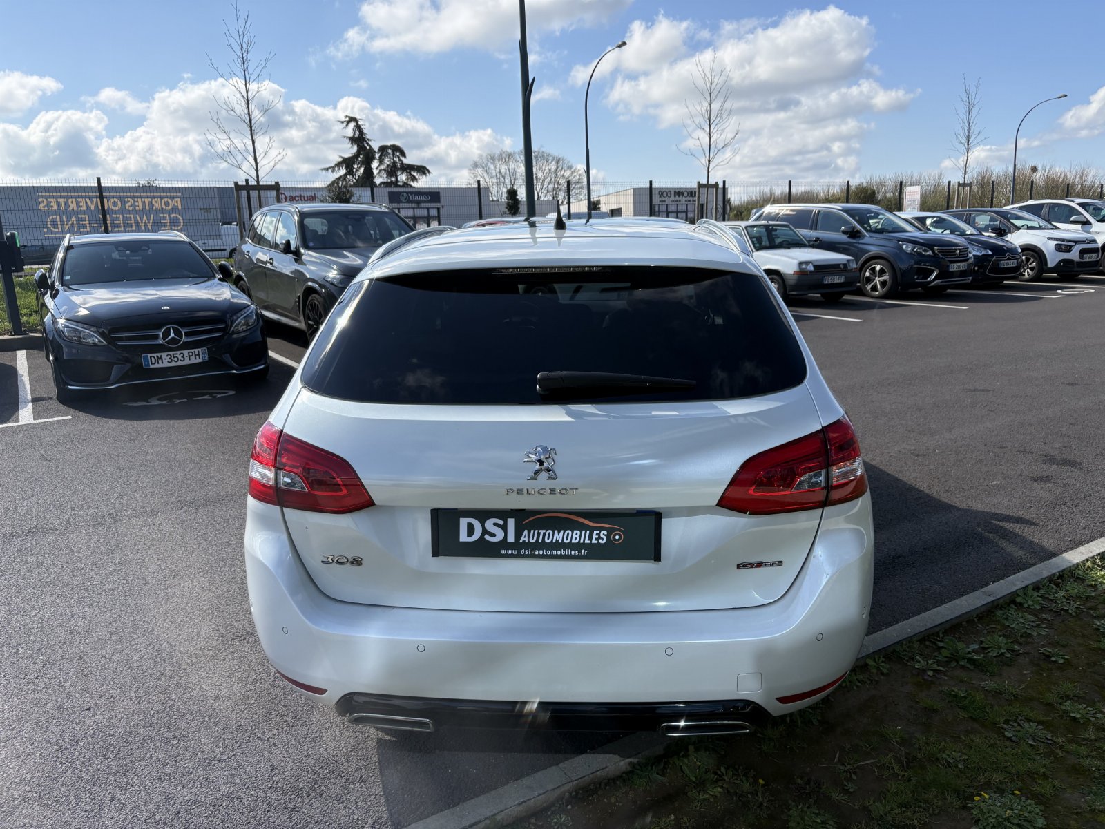 Véhicule d'occasion
