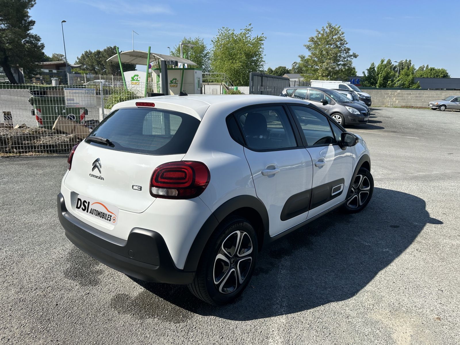 Véhicule d'occasion