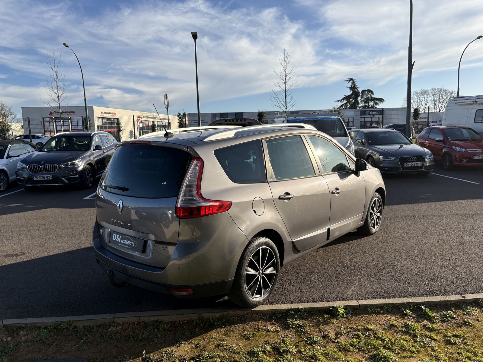 Véhicule d'occasion