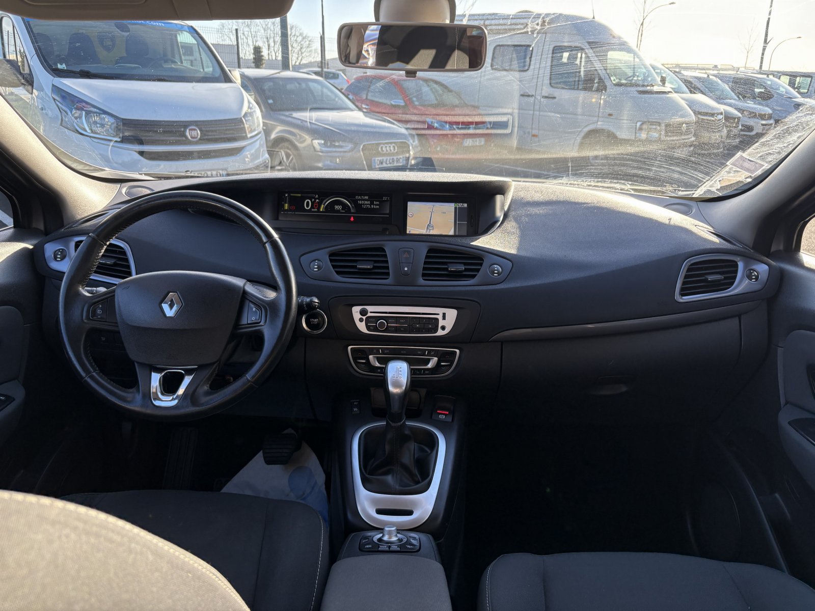Véhicule d'occasion