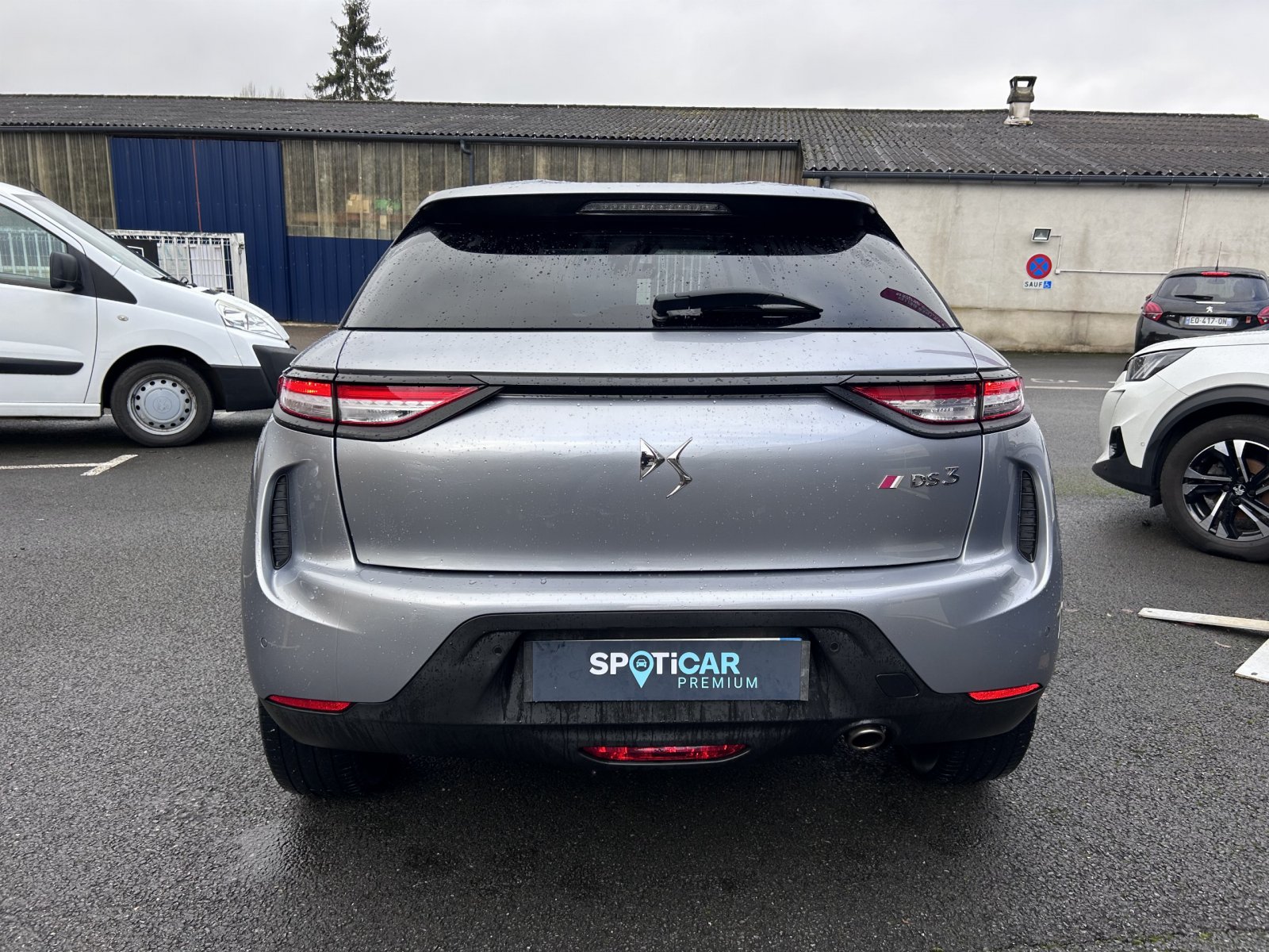 Véhicule d'occasion