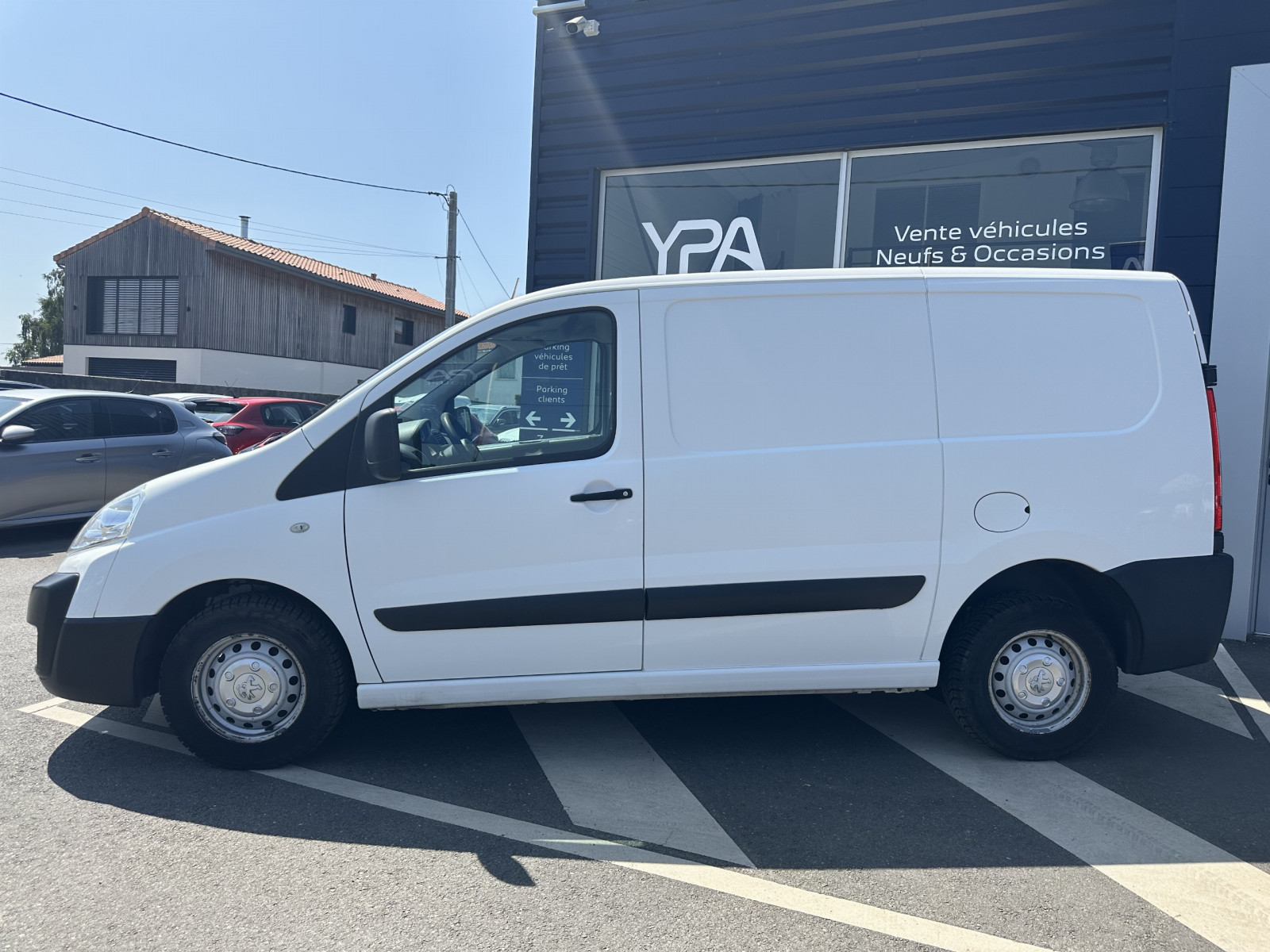 Véhicule d'occasion