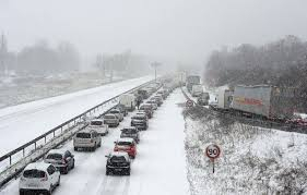 ❄️ Comment bien préparer sa voiture pour l’hiver ?