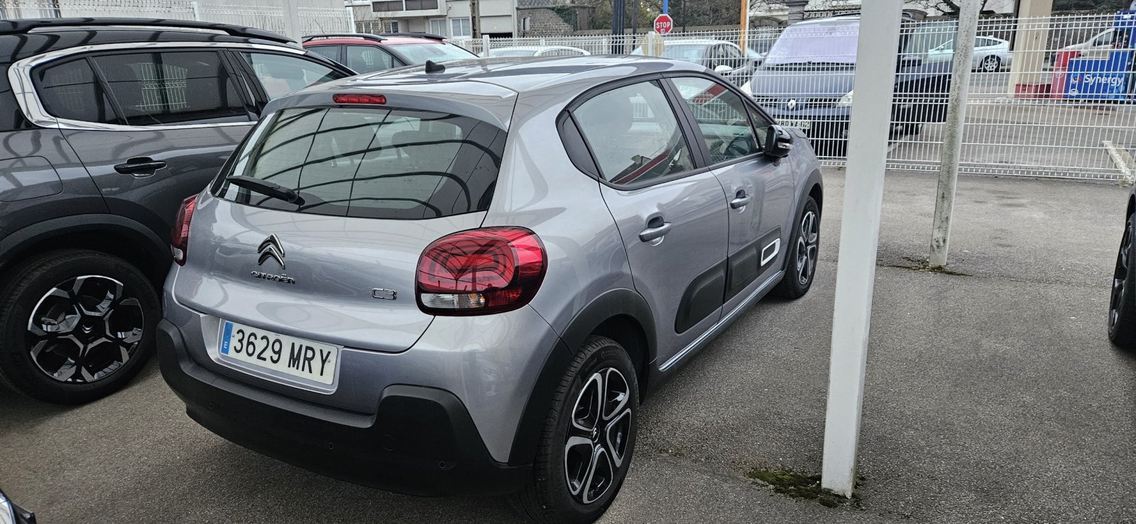 Véhicule d'occasion