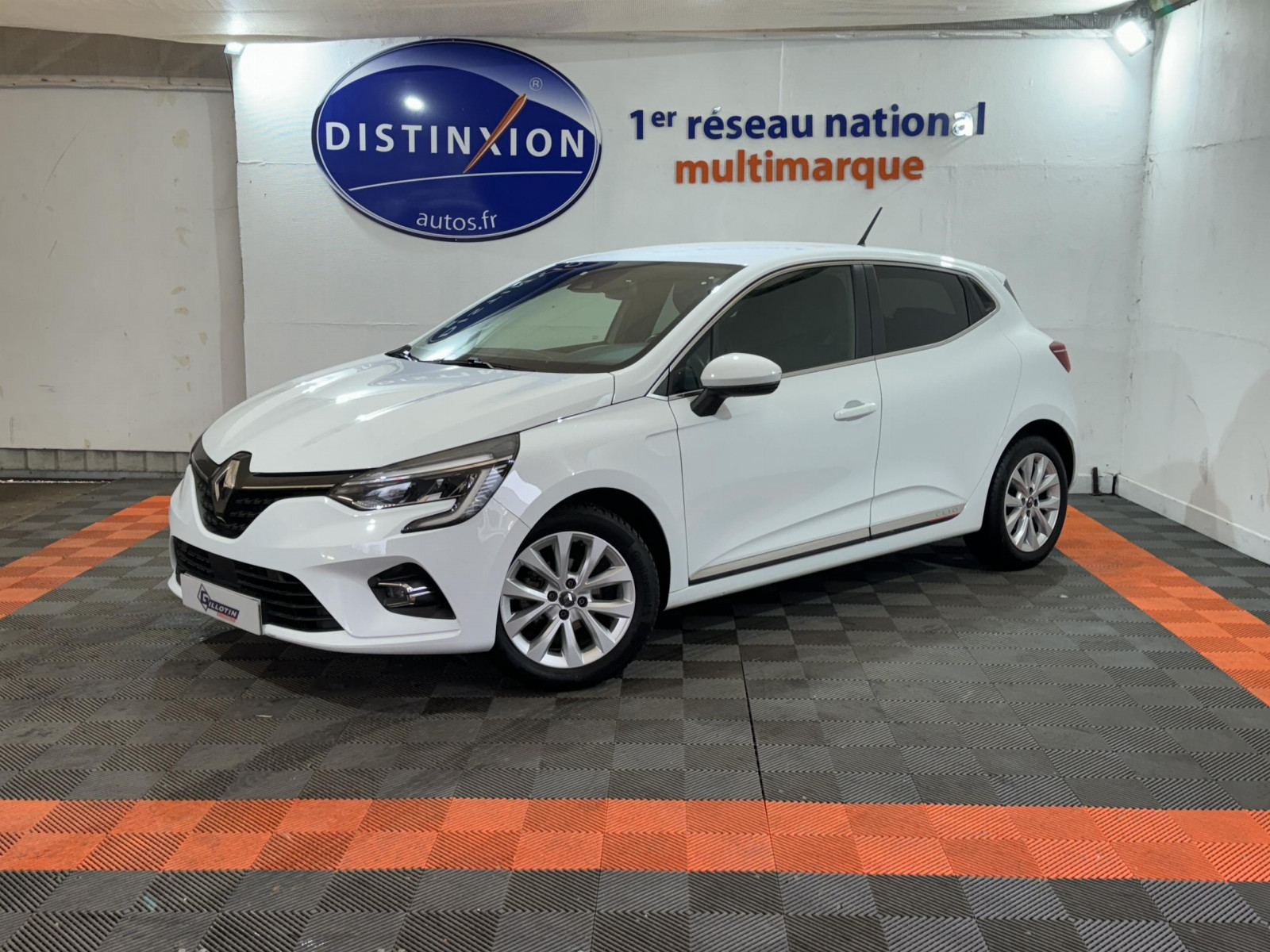 Véhicule d'occasion